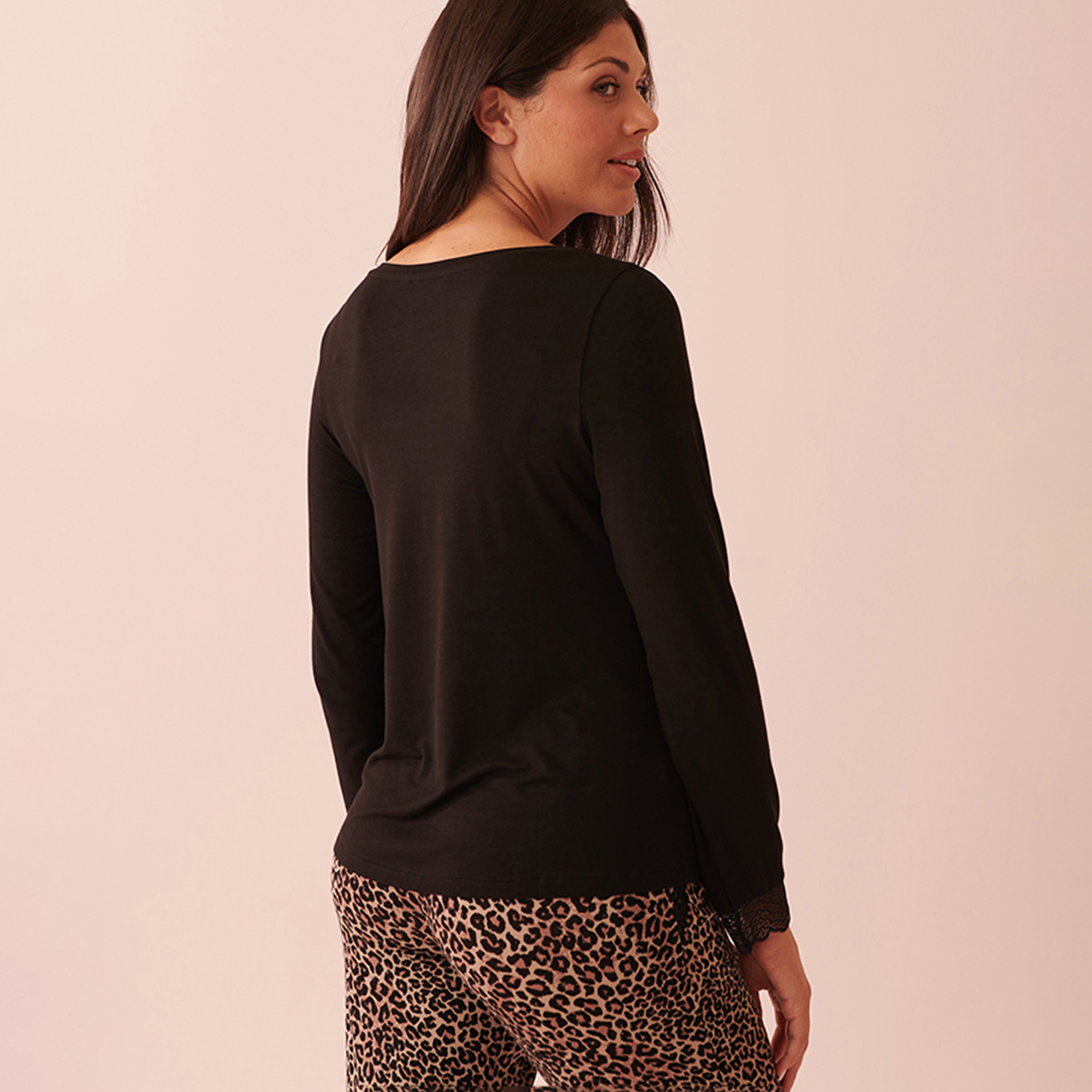 La Vie En Rose Women's Animal Print Round Neck Long Sleeves T-shirt-women-clothing-nightwear-pyjamas-tops-image-2