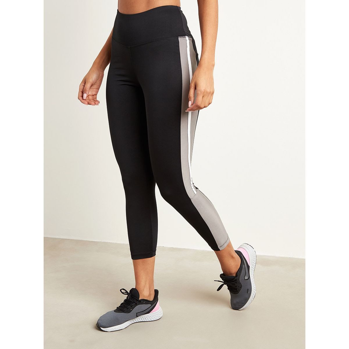ليقنز رياضي بخصر مطاطي-women-clothing-bottoms-leggings-image-1