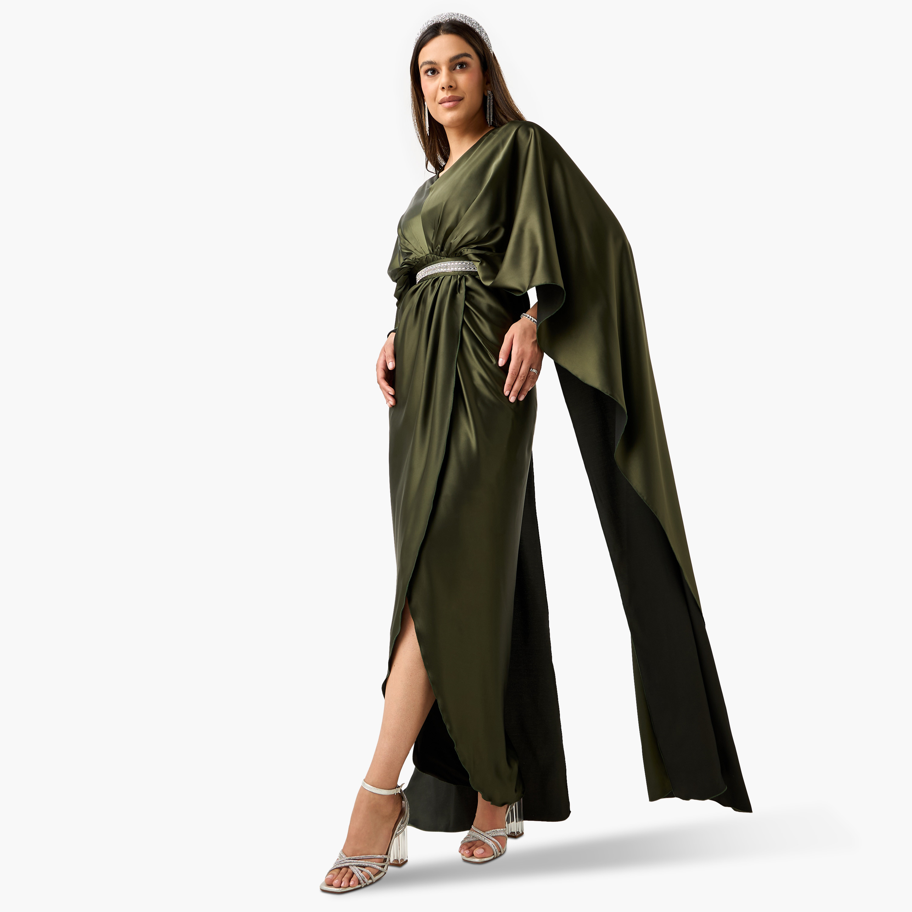 فستان مزين بكشكش وبياقة V وأكمام كاب من جولدن أبل-women-clothing-dresses-image-7