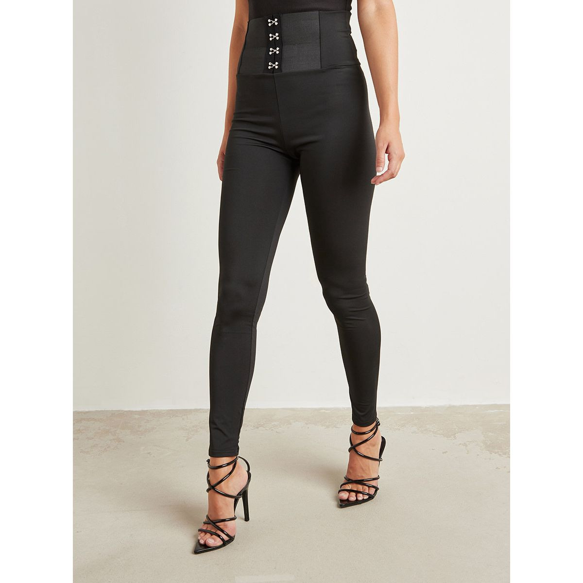 ليقنز رياضي بخصر مشد وخطاف إغلاق من ستايلي-women-clothing-leggings-image-1