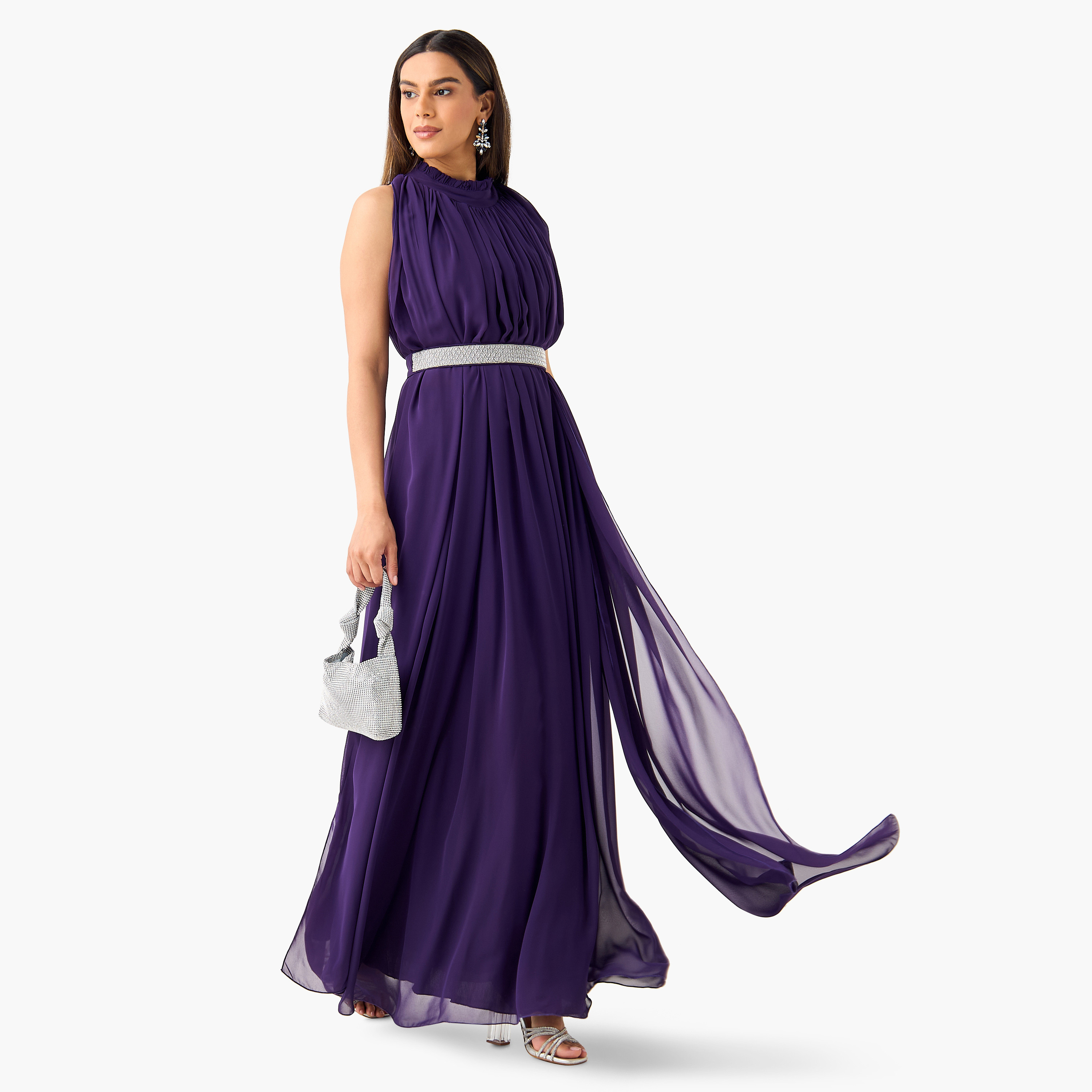 فستان ماكسي سادة بدون أكمام مع ياقة بايكريست وحزام مزين من جولدن آبل-women-clothing-dresses-image-7