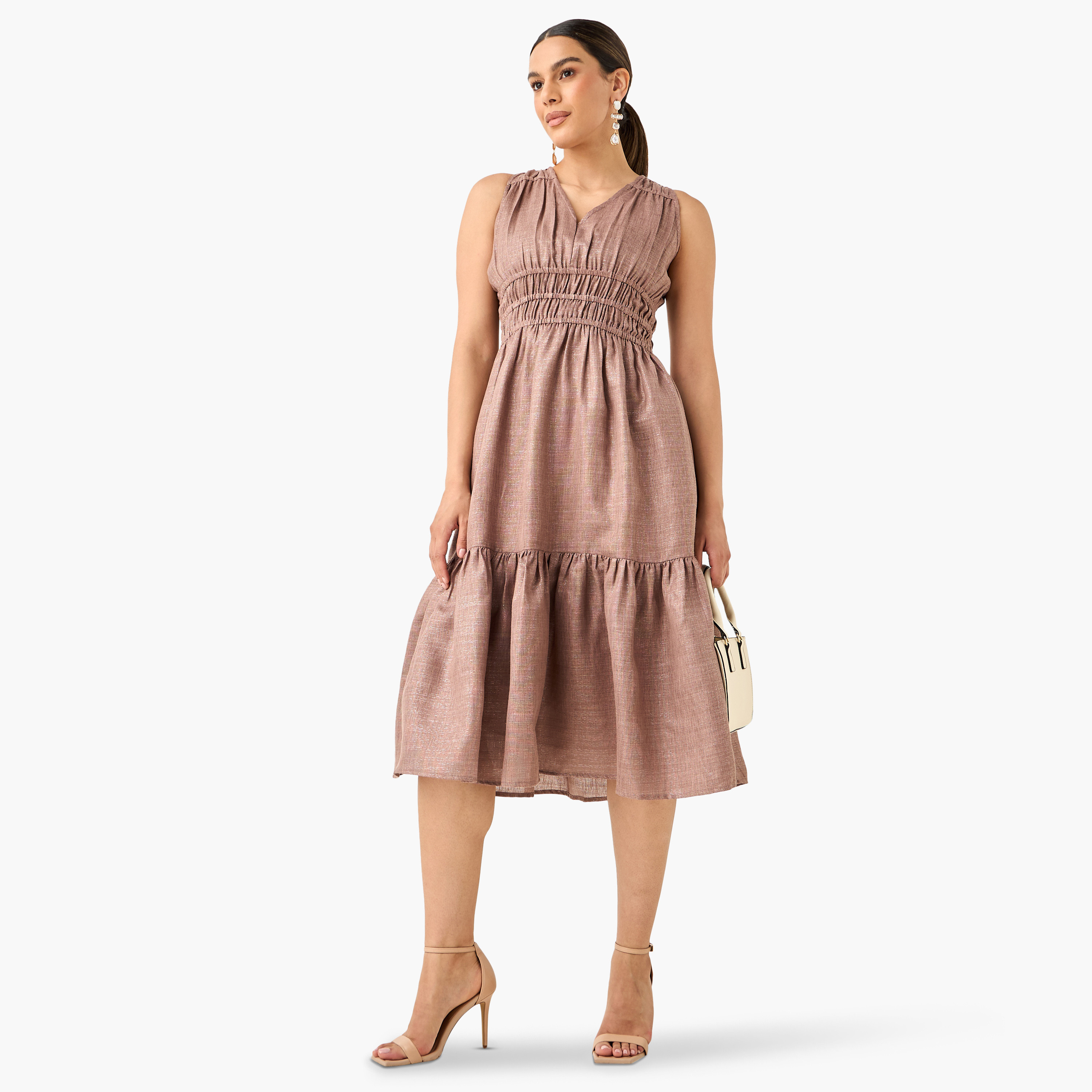 فستان ميدي لماع دون أكمام بياقة V وتفاصيل مطرزة من جولدن آبل-women-clothing-dresses-image-7