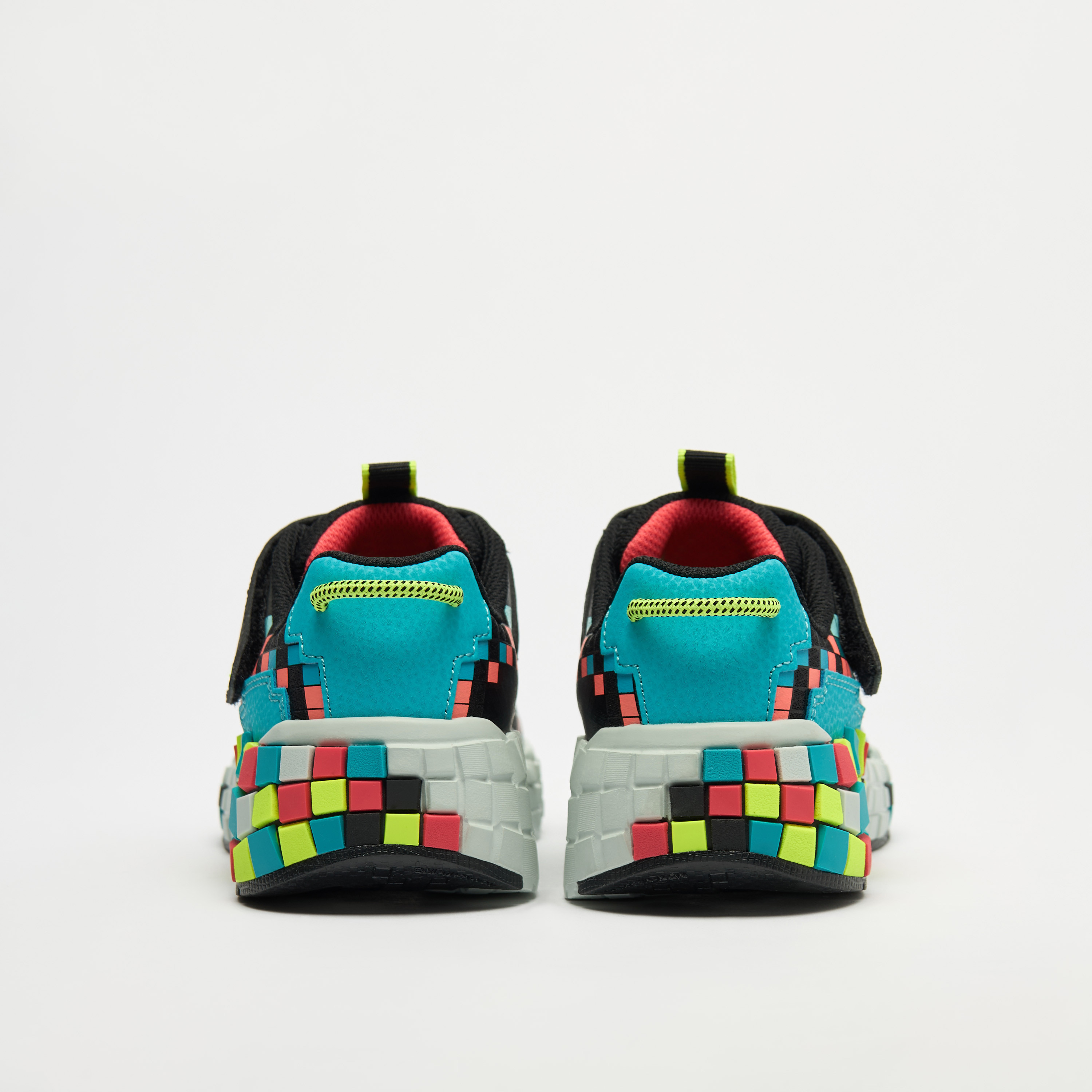حذاء سنيكرزمن سكيتشرز ميجاكرافت 3 للأولاد | 402182L-sports-boys-shoes-image-20