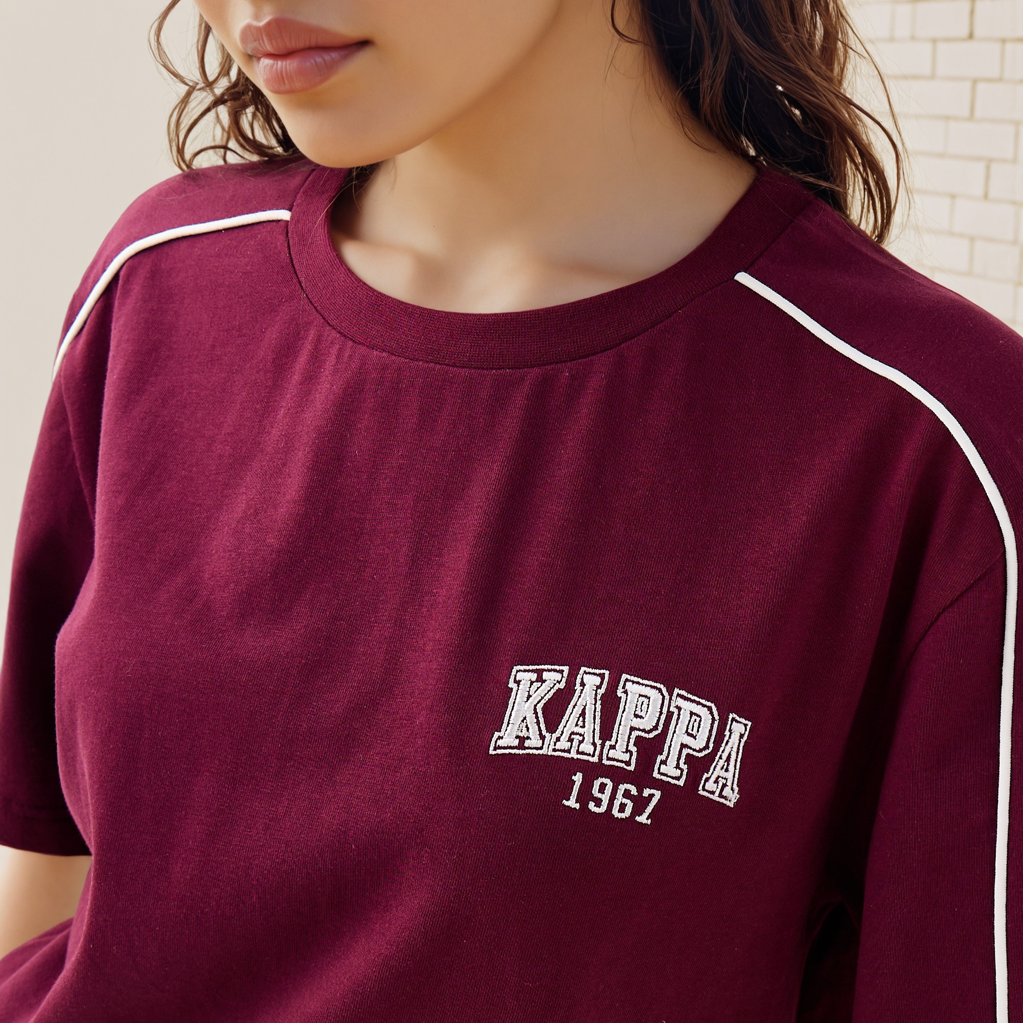 Kappa Logo Embroidered Crew Neck T-shirt-sports-women-clothing-tshirtsandvests-image-4