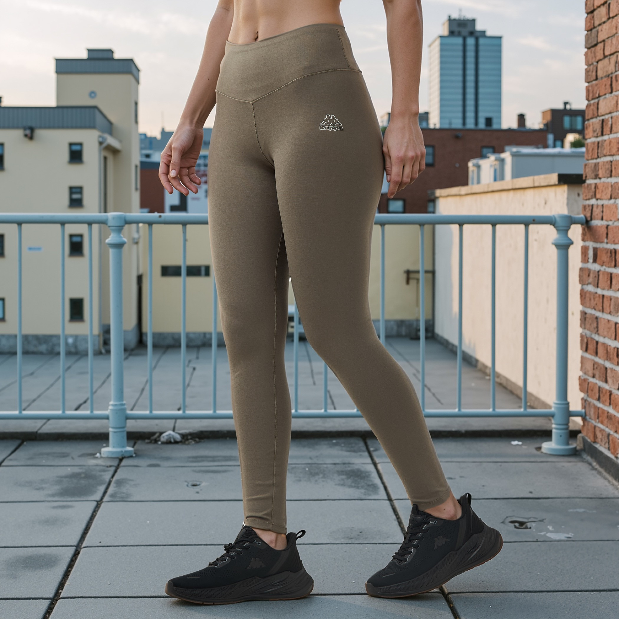 بنطلون ليقنز ستريتش بخصر مطاطي للنساء من كابا-women-clothing-sportswearandactivewear-bottoms-leggings-image-11