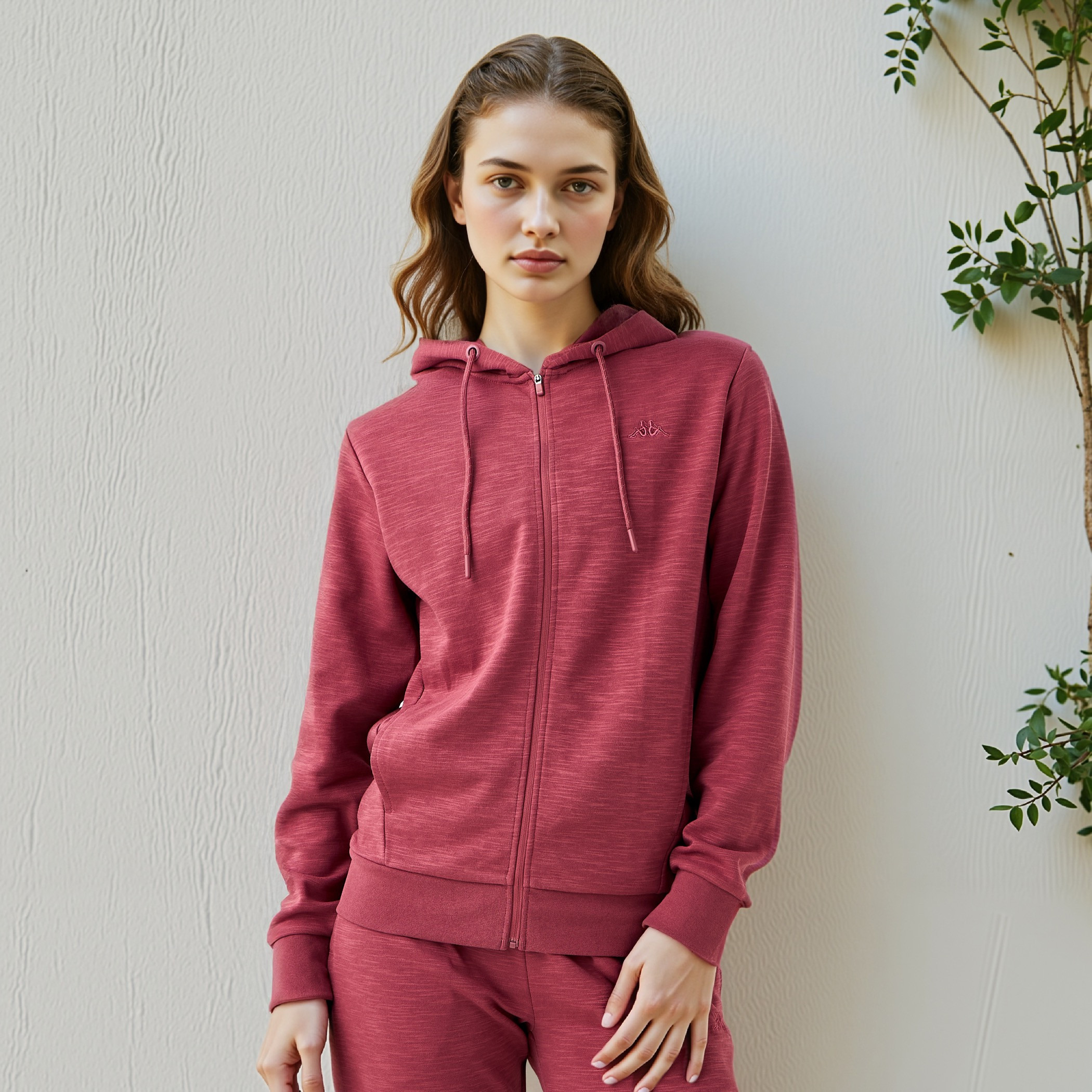 هودي بجيوب كنغر وسحاب إغلاق من كابا-sports-women-clothing-hoodiesandsweatshirts-image-11