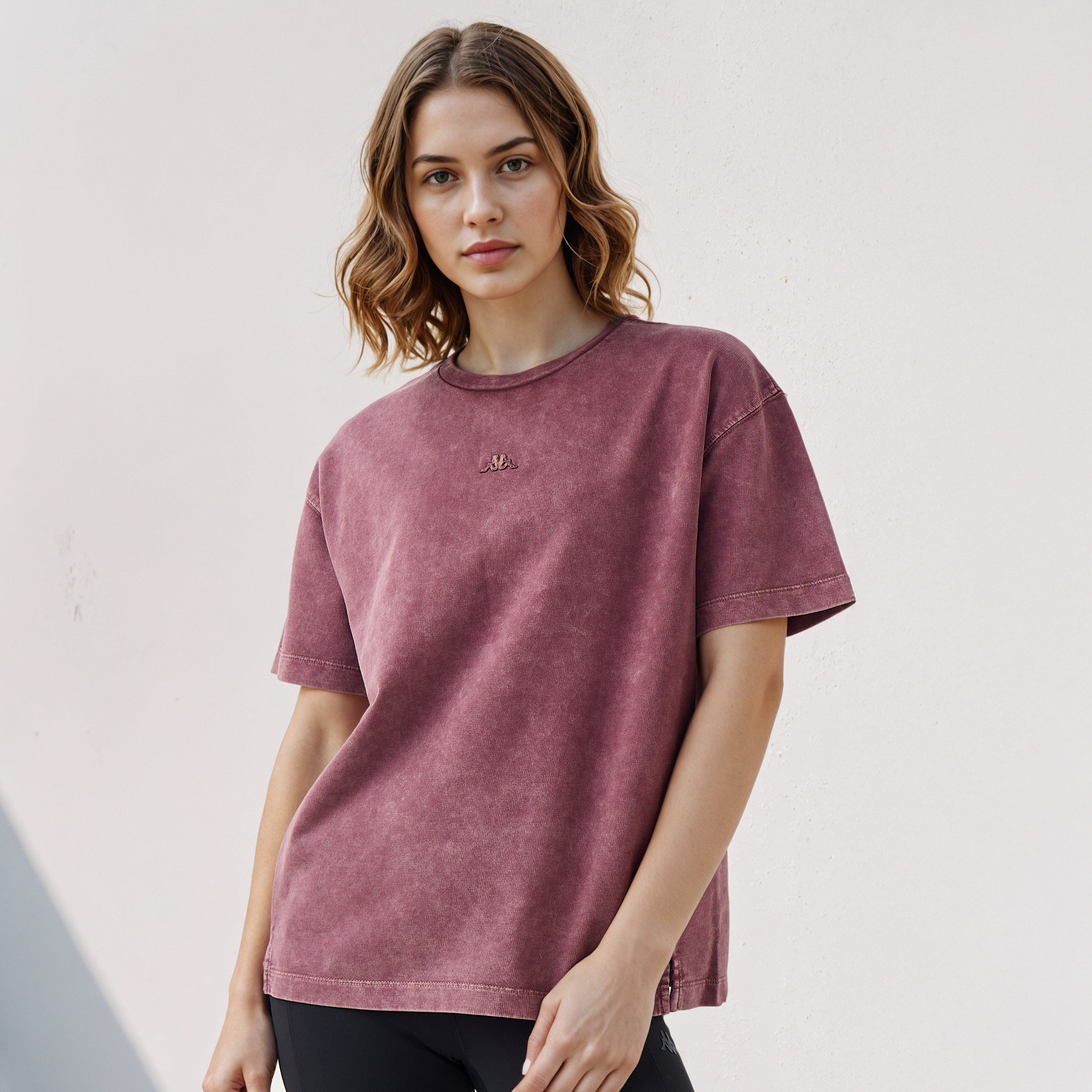 تيشيرت بتفاصيل بارزة من كابا-sports-women-clothing-tshirtsandvests-image-1
