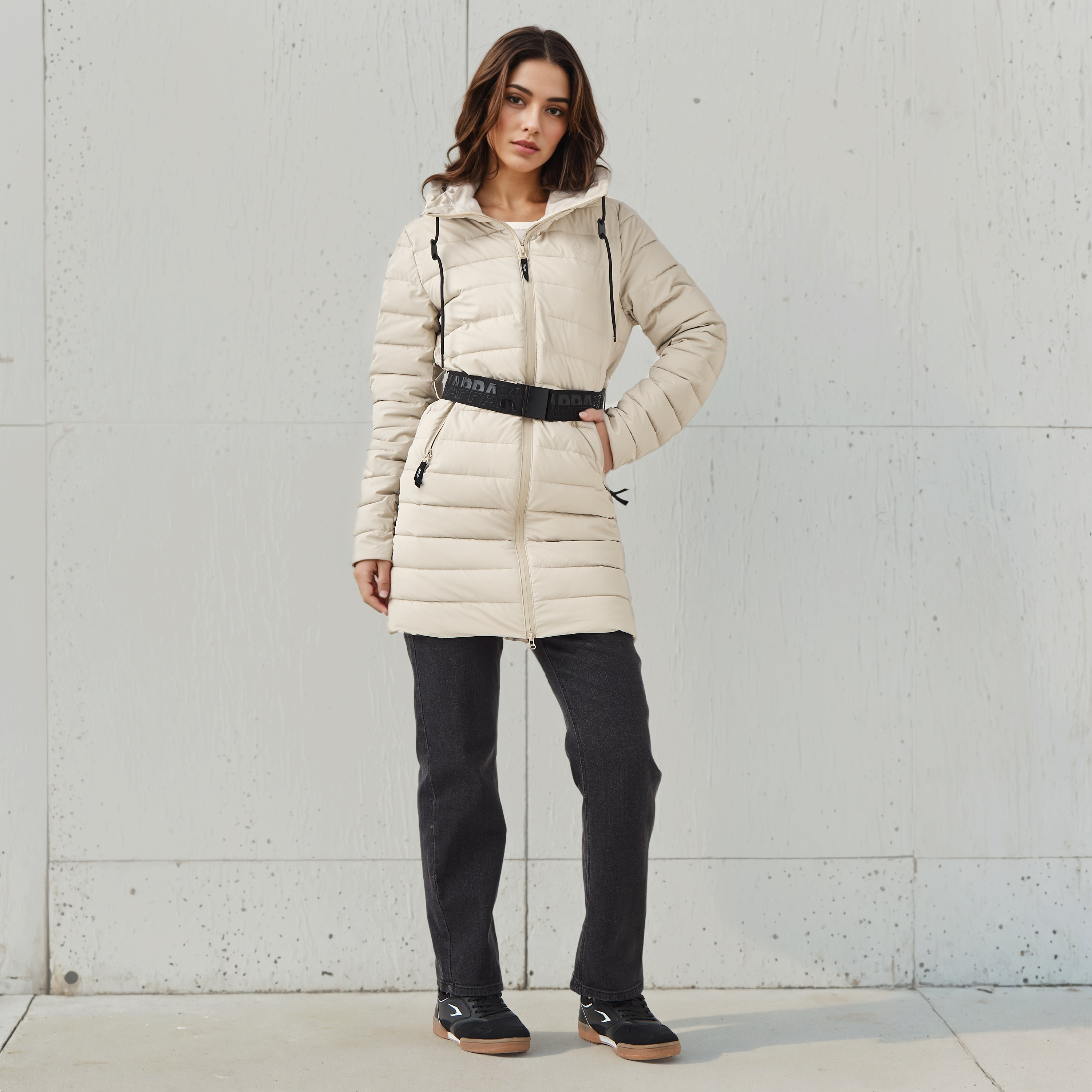 جاكيت طويل منفوخ بحزام للنساء من كابا-women-clothing-sportswearandactivewear-coatsandjackets-jackets-image-4