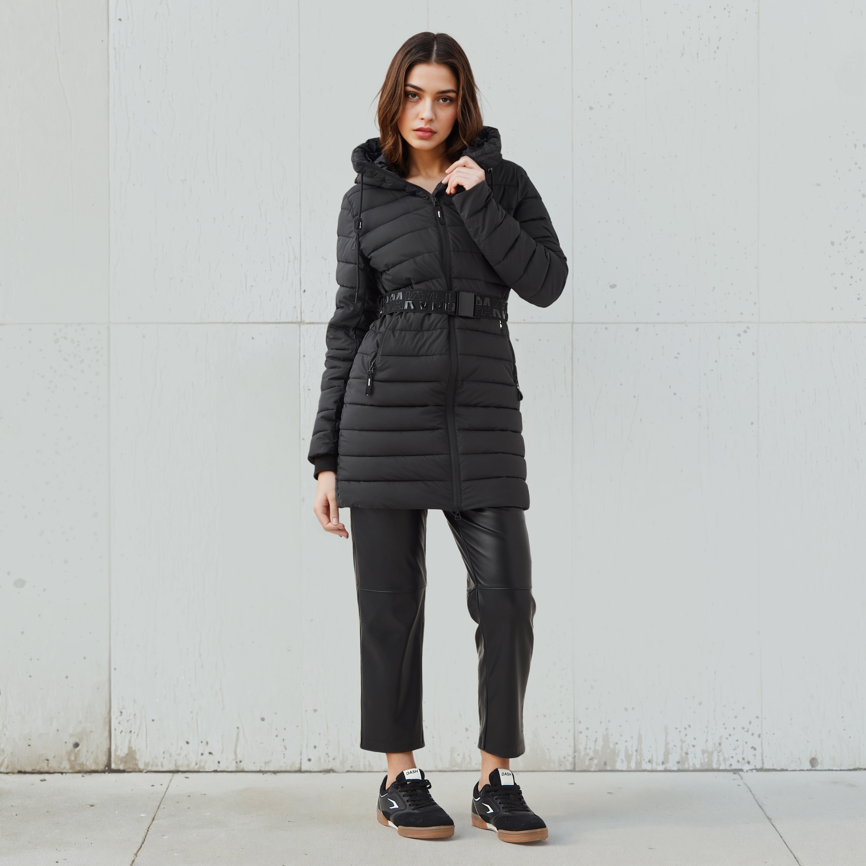 جاكيت طويل منفوخ بحزام للنساء من كابا-women-clothing-sportswearandactivewear-coatsandjackets-jackets-image-4