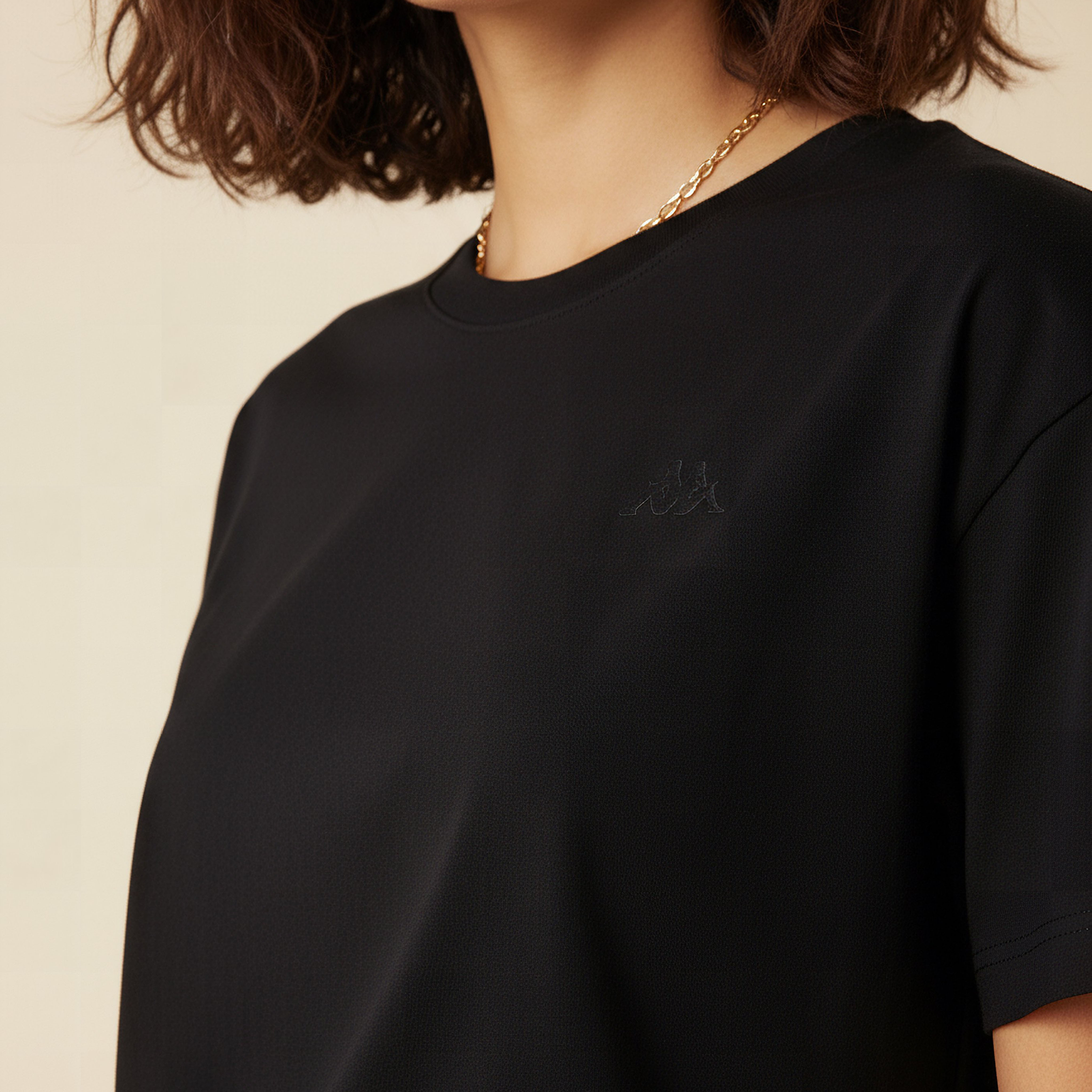 تيشيرت مطاطي بتطريز شعار للنساء من كابا-women-clothing-tshirts-image-2