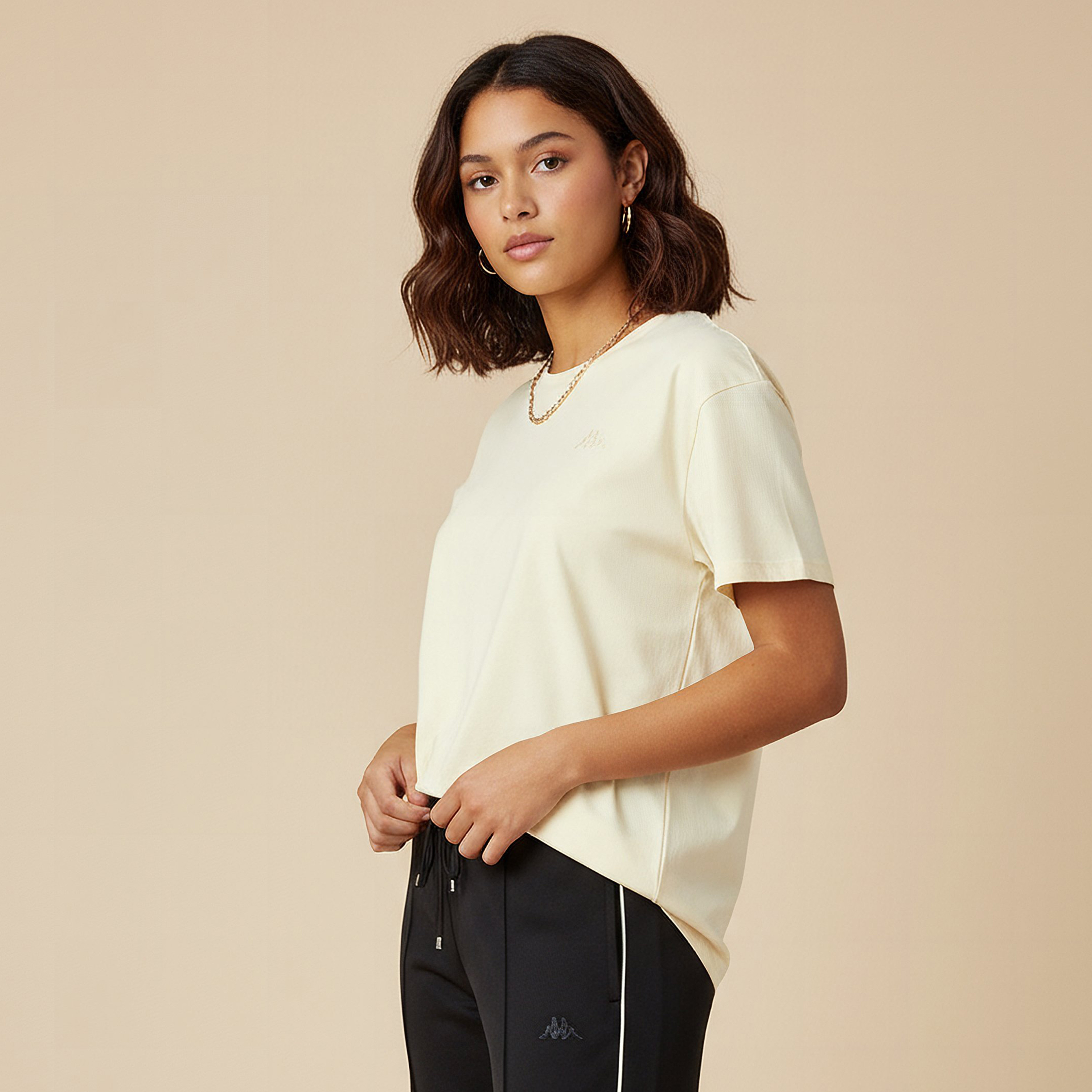 تيشيرت مطاطي بتطريز شعار للنساء من كابا-women-clothing-tshirts-image-5