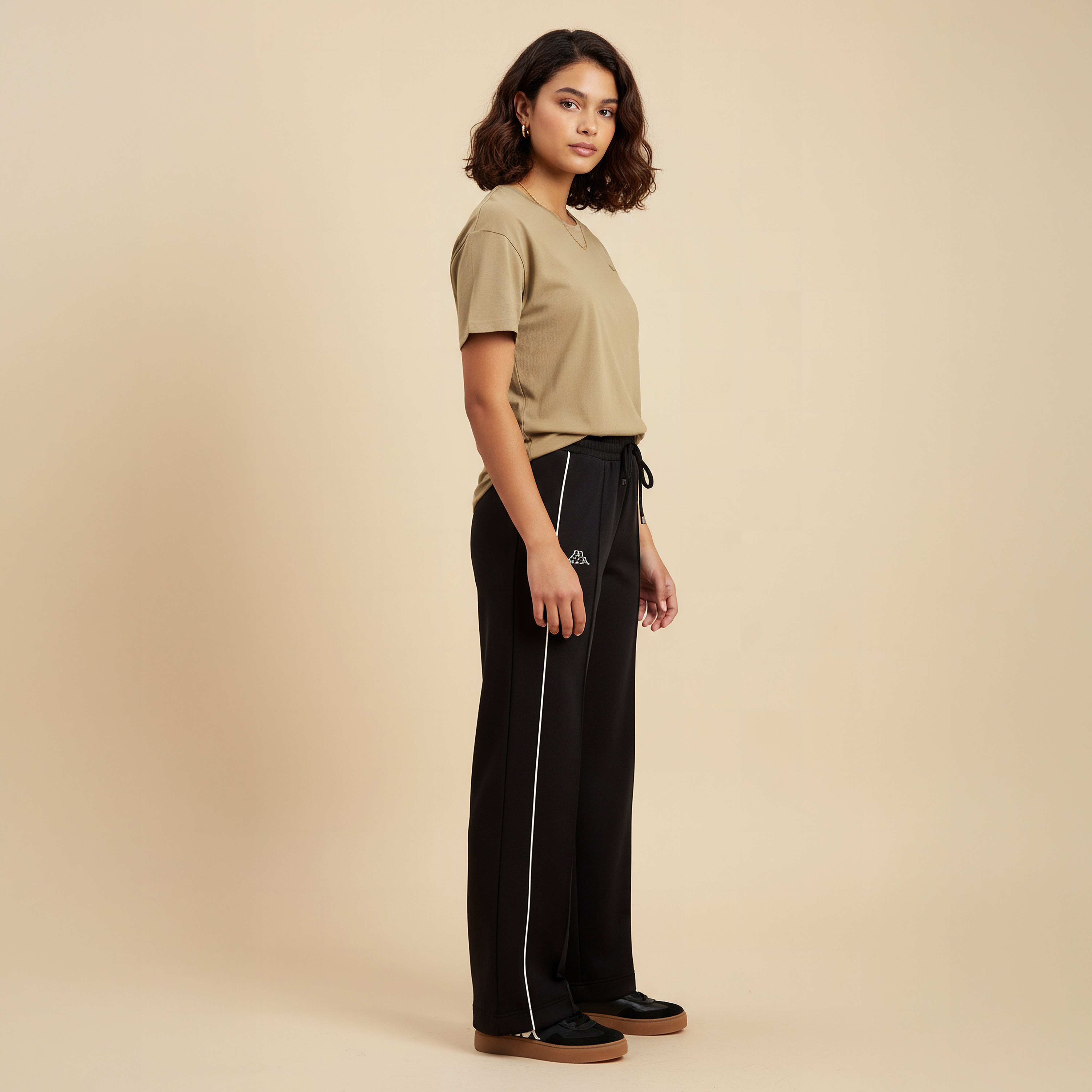 تيشيرت بياقة مستديرة للنساء من كابا-women-clothing-tshirts-image-1