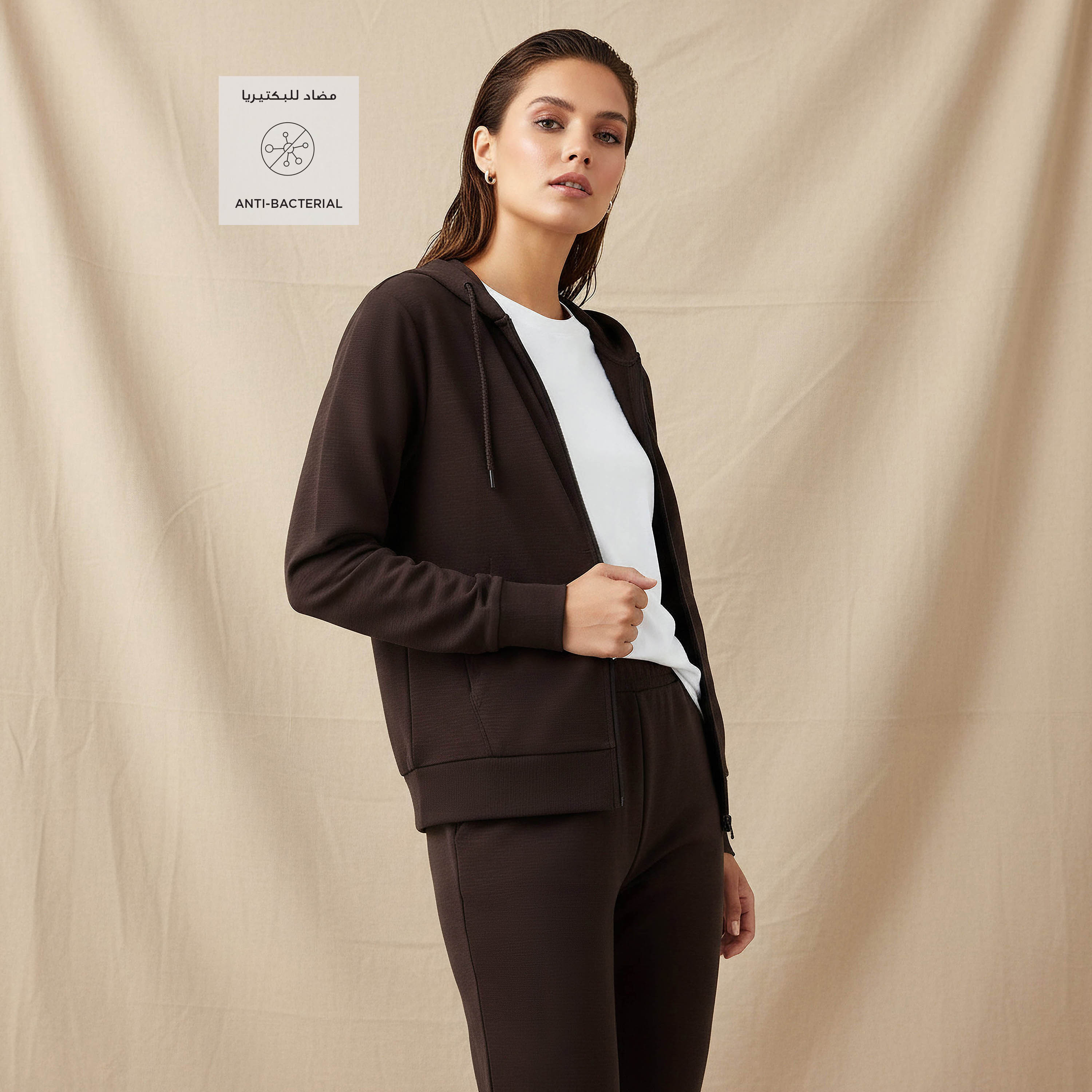 هودي بتفاصيل شعار وسحاب وأكمام طويلة للنساء من كابا-sports-women-clothing-hoodiesandsweatshirts-image-4