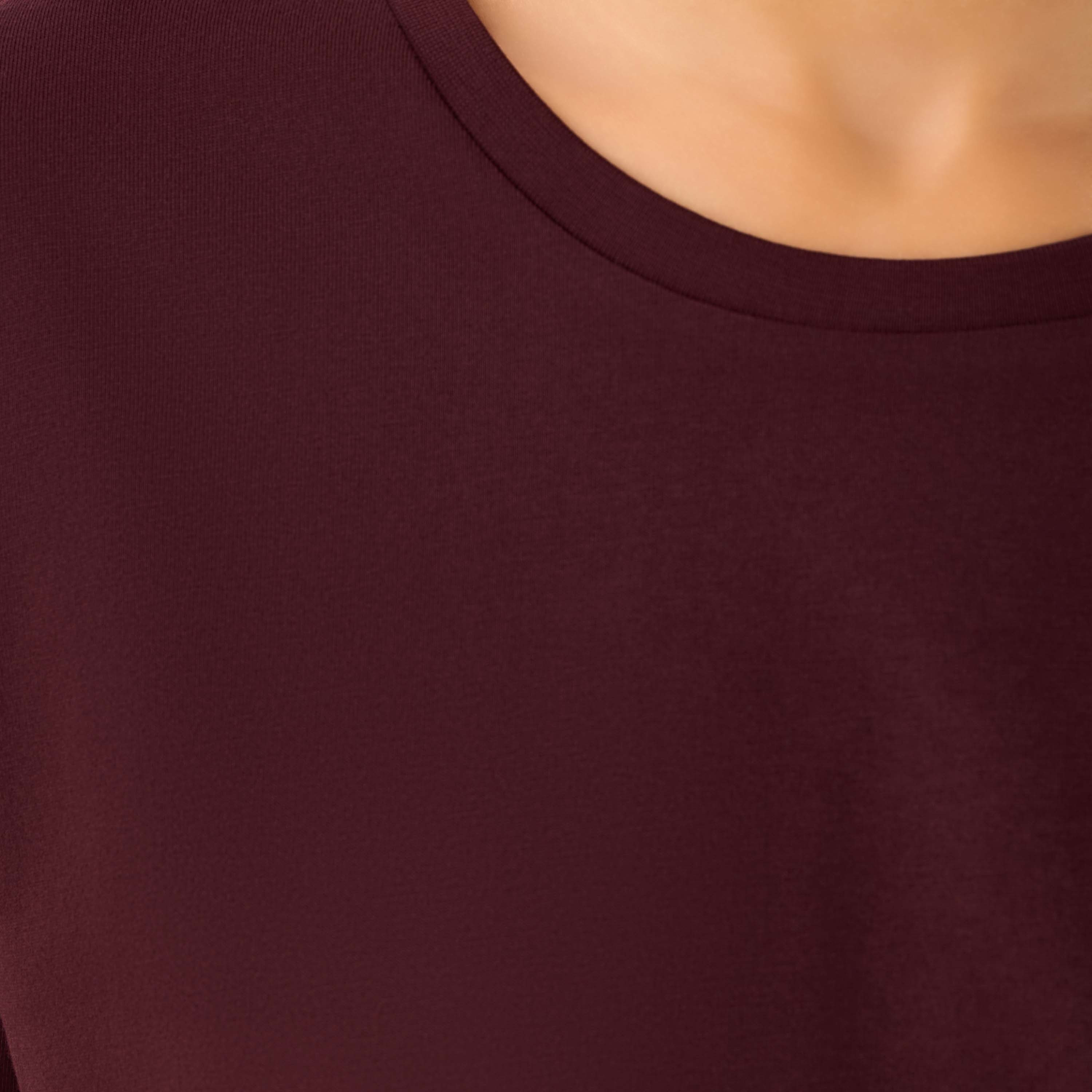 تيشيرت بتفاصيل شعار للنساء من كابا-women-clothing-tshirts-image-4
