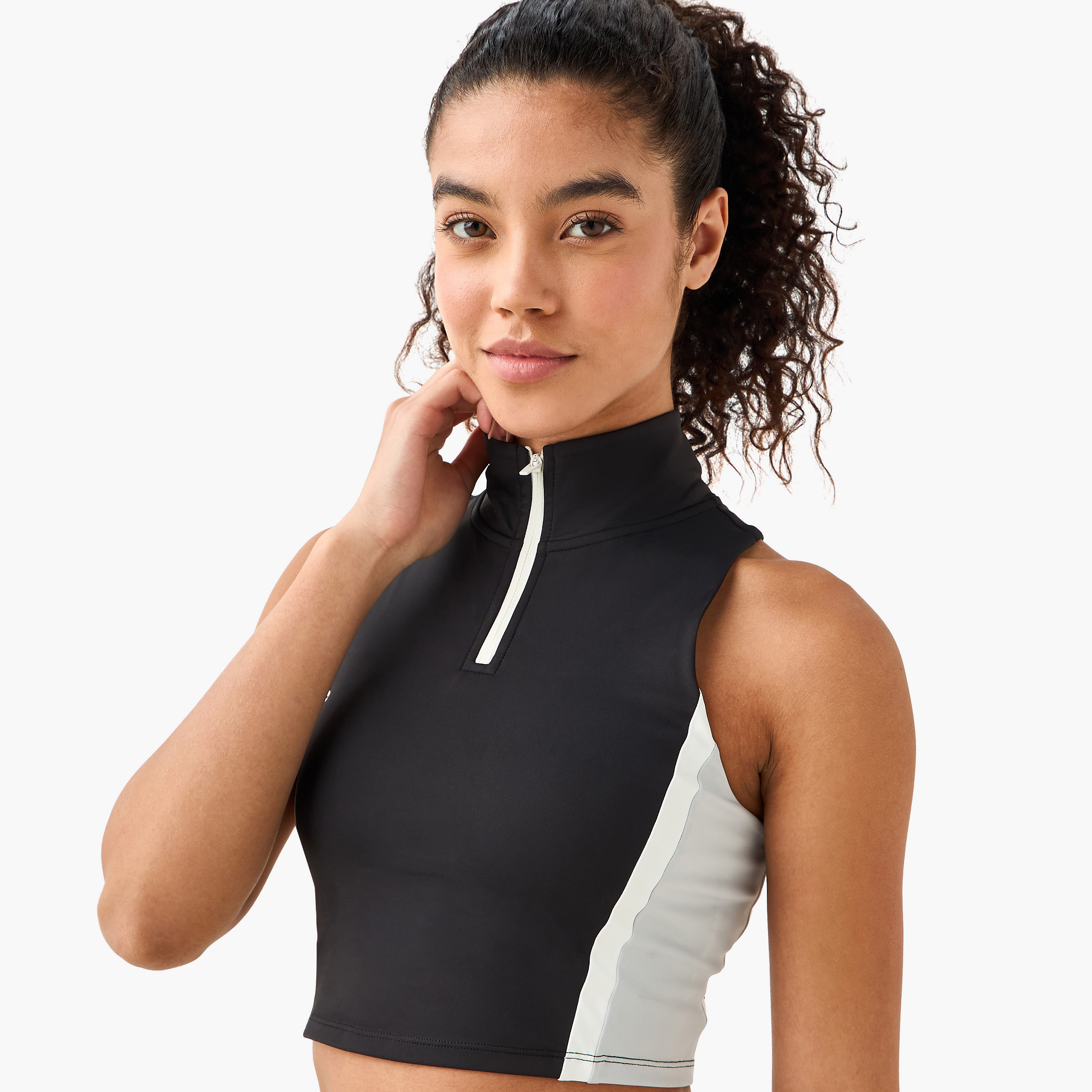 صدرية رياضية بياقة عالية للنساء من كابا-women-clothing-coordsets-image-8
