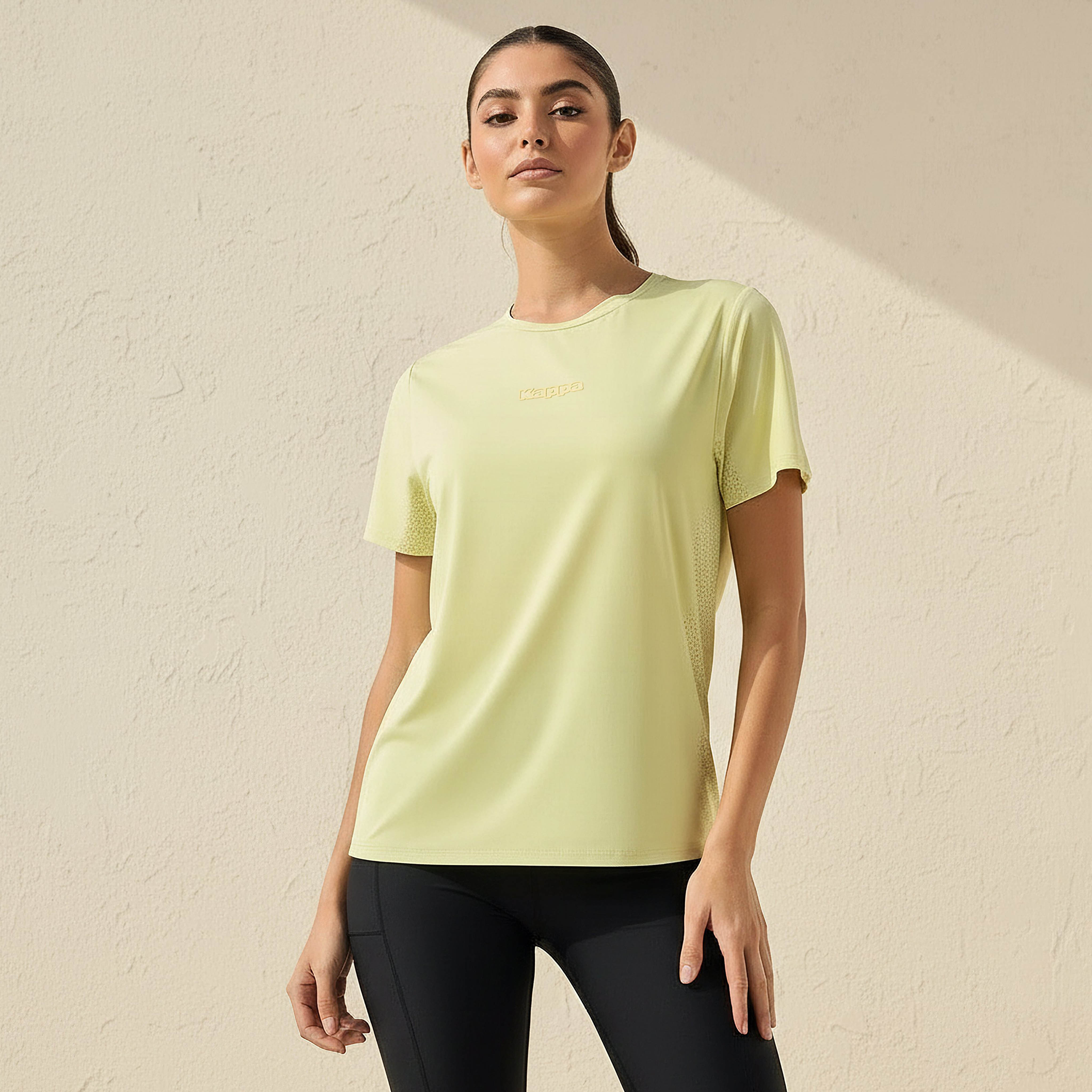 تيشيرت رياضي مثقب لايت للنساء من كابا-women-clothing-tshirts-image-6