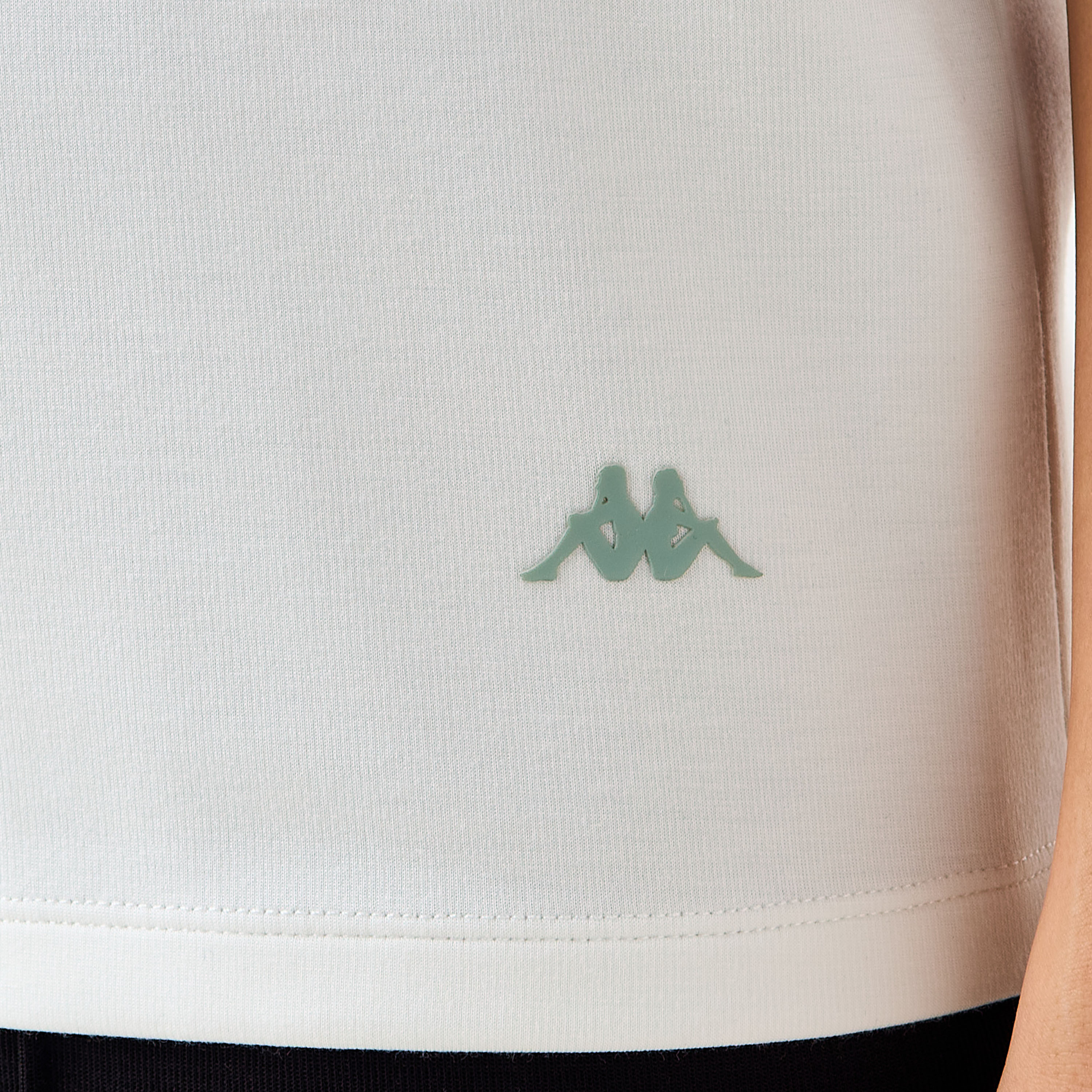 تيشيرت بطبعات جرافيك للنساء من كابا-women-clothing-tshirts-image-1