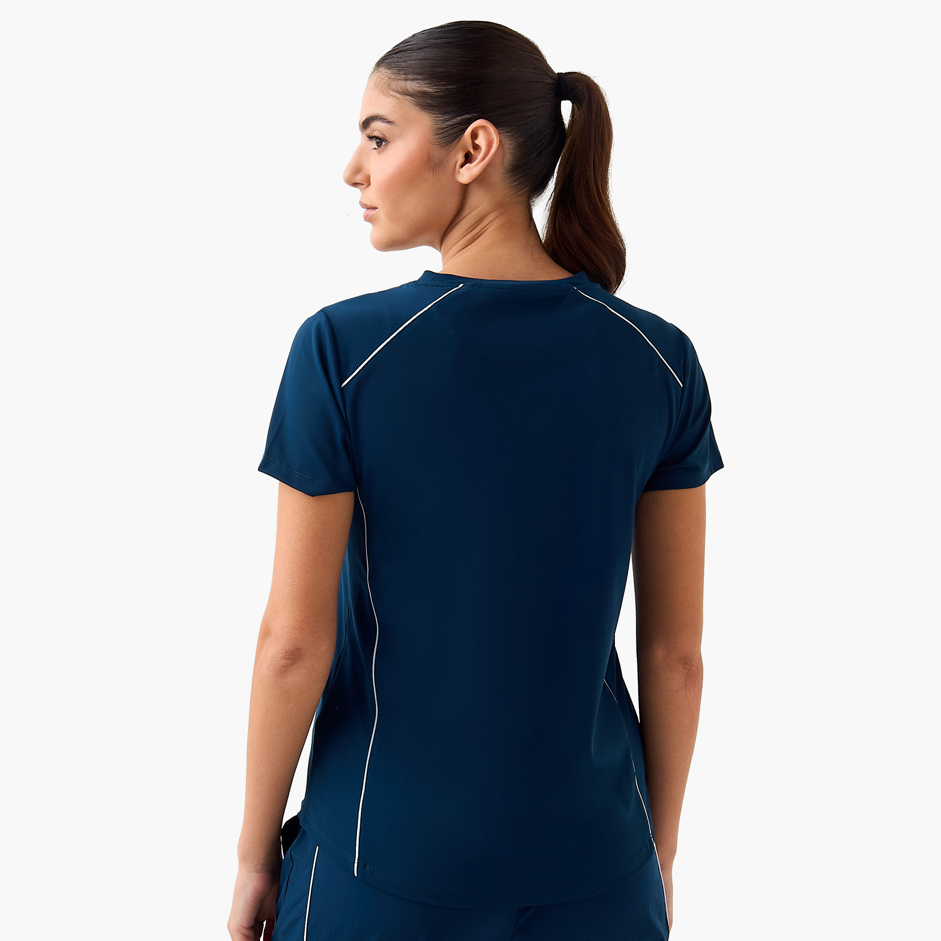 تيشيرت بتصاميم مغايرة وخيوط بارزة للنساء من كابا-women-clothing-tshirts-image-3