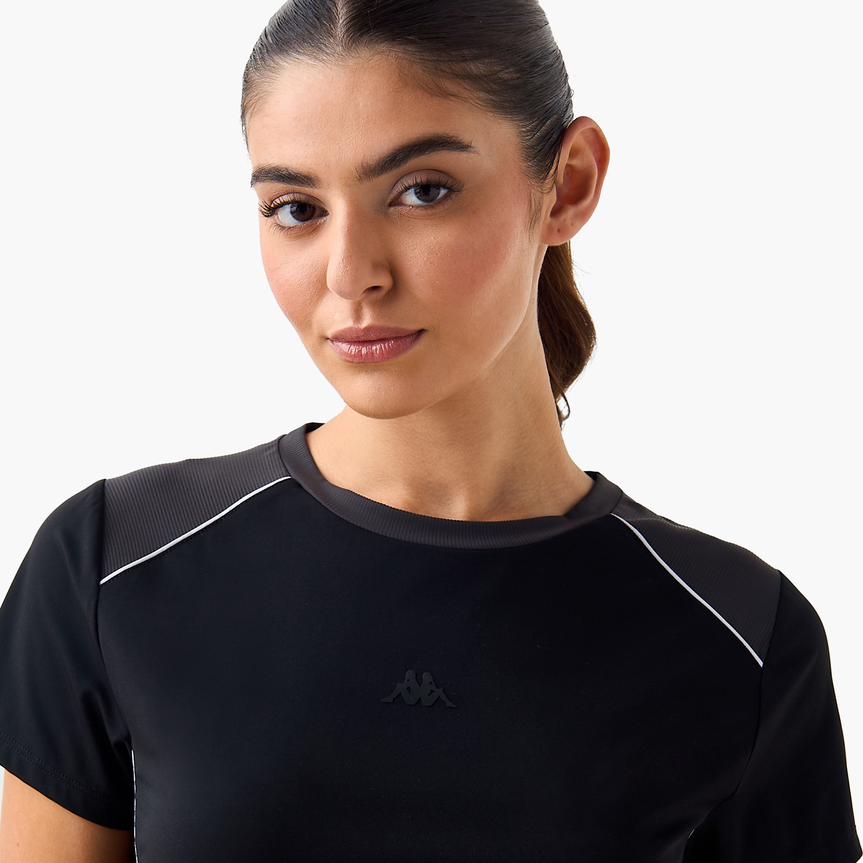 تيشيرت بتصاميم مغايرة وخيوط بارزة للنساء من كابا-women-clothing-tshirts-image-2