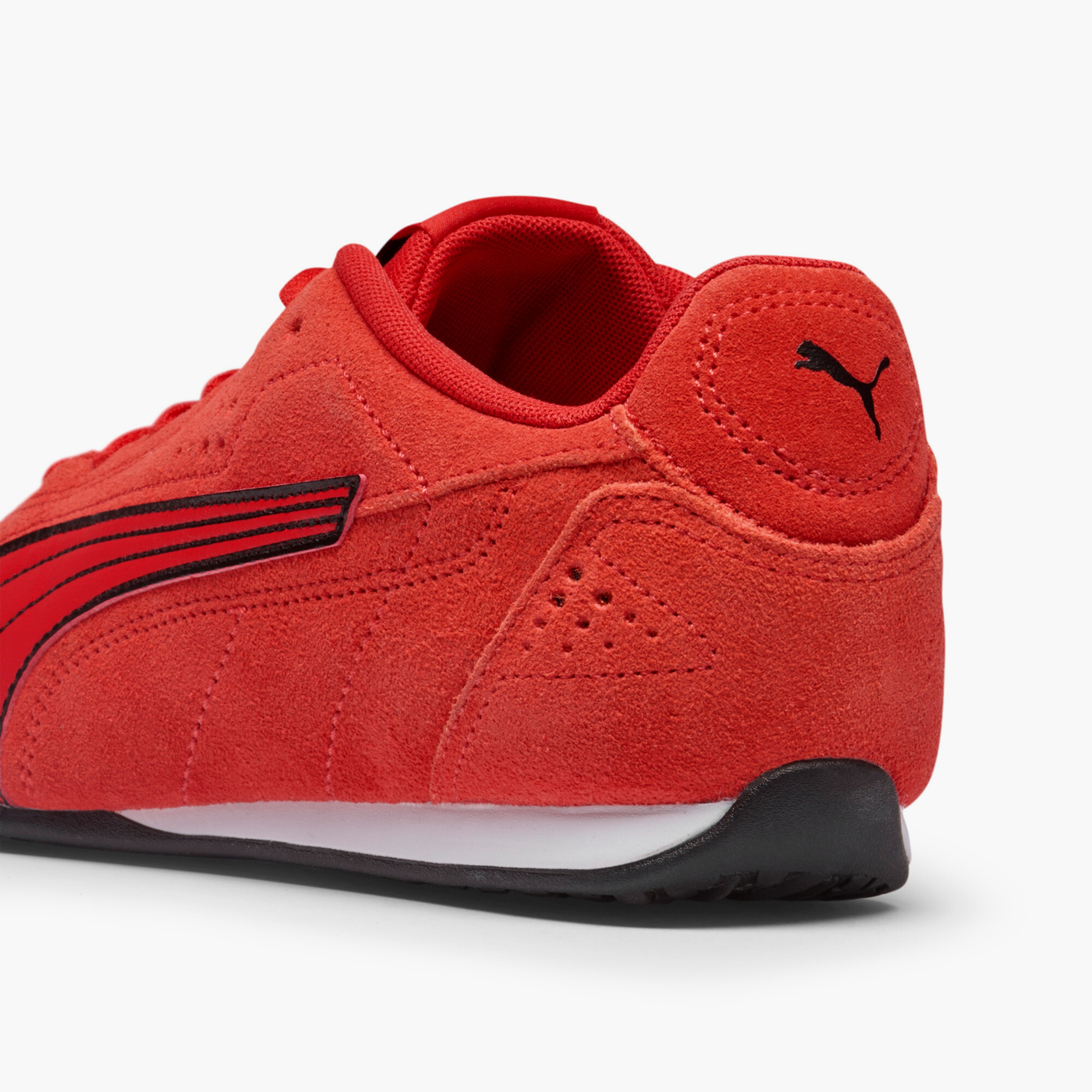 حذاء سنيكرز بطول الكاحل ورباط إغلاق كاتش للرجال من بوما-men-shoes-sneakers-image-3