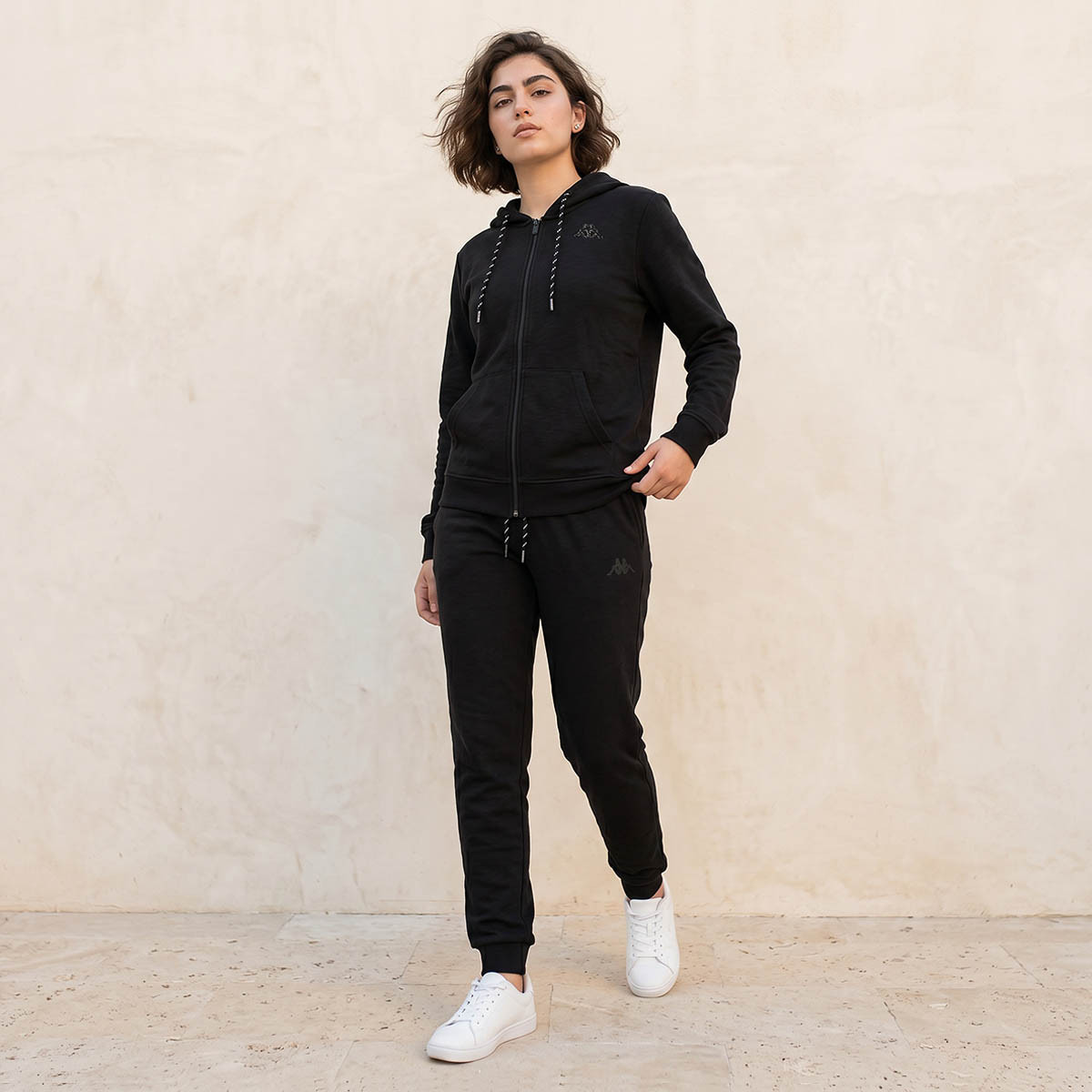 هودي نسائي بسحاب وتصميم عصري مريح من كابا-sports-women-clothing-hoodiesandsweatshirts-image-3