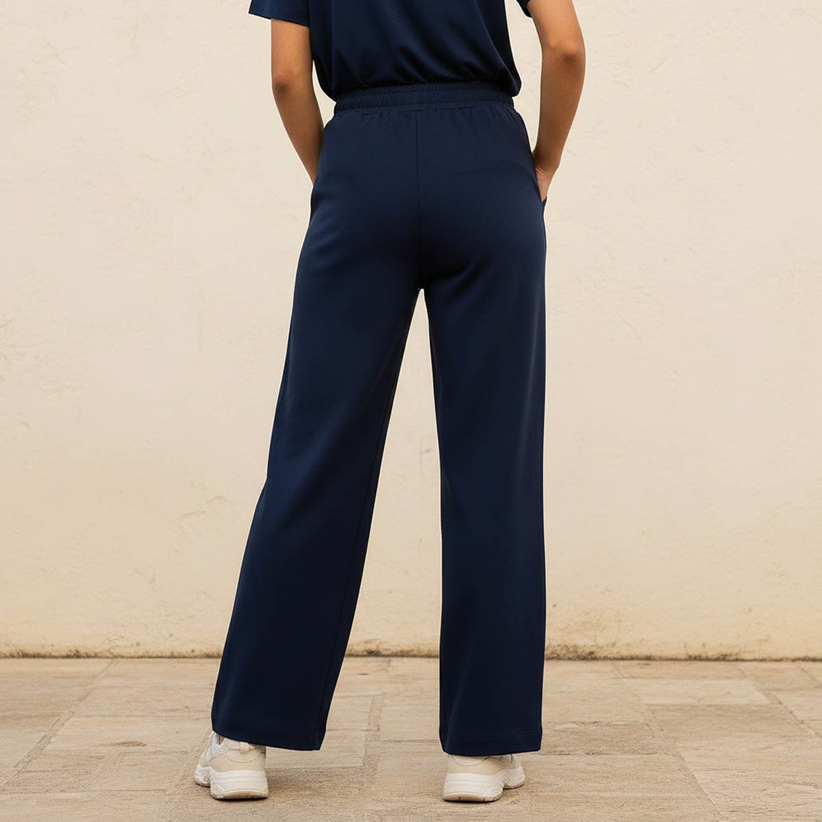 بنطال واسع الساق بخصر مطاطي من كابا-women-clothing-bottoms-joggers-image-4