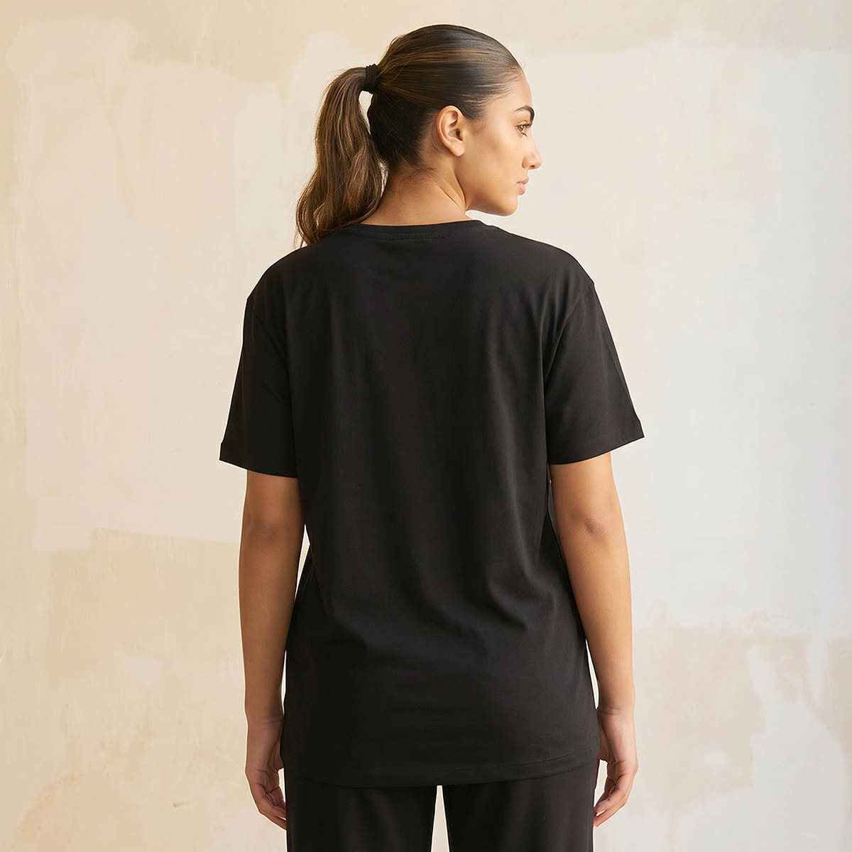 تيشيرت نسائي قطني مطرز بشعار من كابا-women-clothing-tshirts-image-2