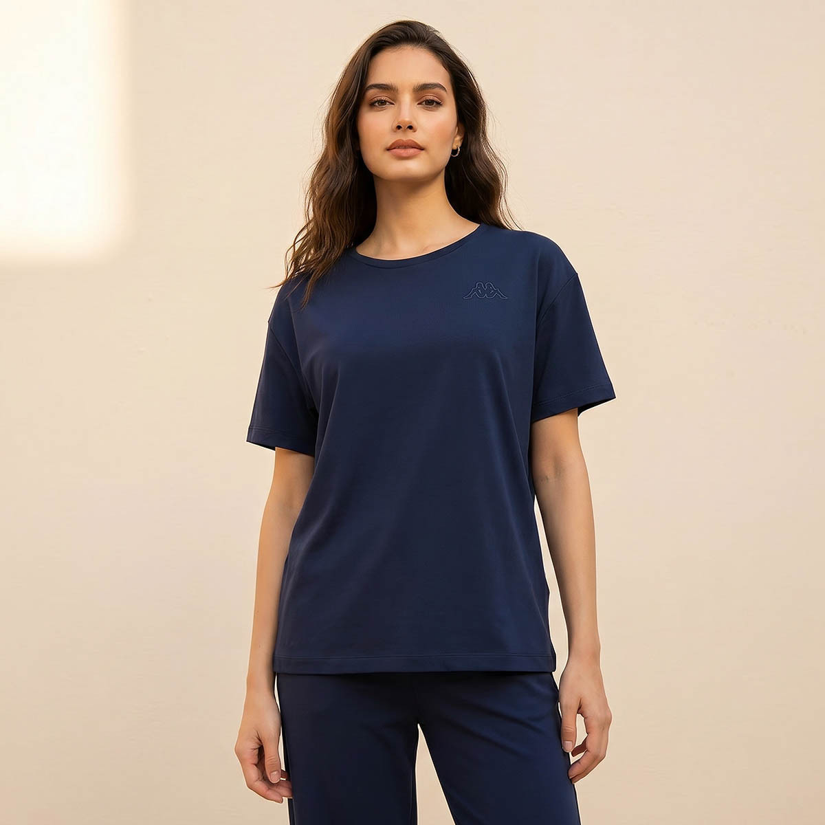 تيشيرت نسائي قطني مطرز بشعار من كابا-women-clothing-tshirts-image-4