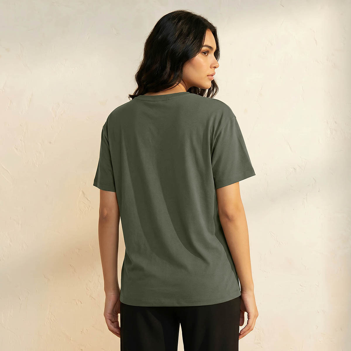 تيشيرت نسائي قطني مطرز بشعار من كابا-women-clothing-tshirts-image-1