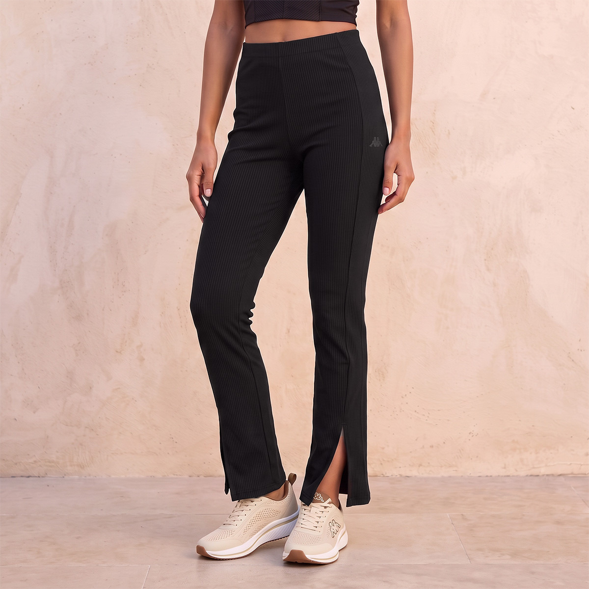 بنطلون ليقنز بارز الملمس من كابا-women-clothing-sportswearandactivewear-bottoms-leggings-image-1