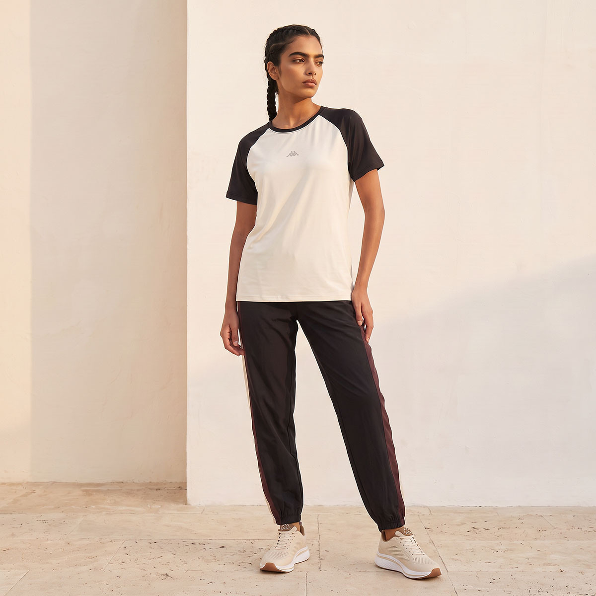 تيشيرت أداء بمرونة اتجاهين من كابا-sports-women-clothing-tshirtsandvests-image-2