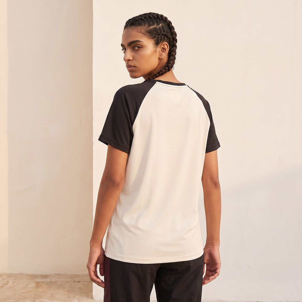 تيشيرت أداء بمرونة اتجاهين من كابا-sports-women-clothing-tshirtsandvests-image-3
