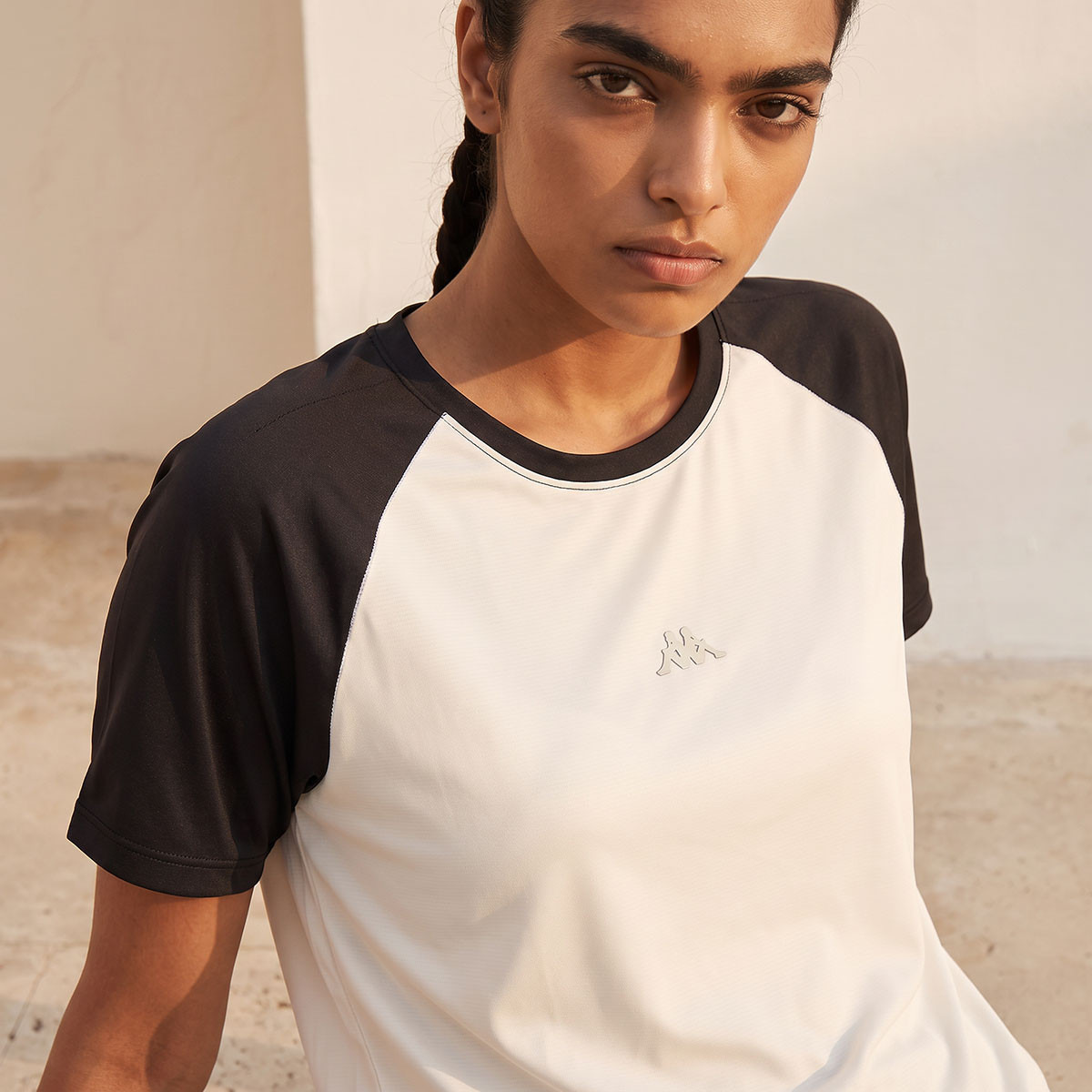 تيشيرت أداء بمرونة اتجاهين من كابا-sports-women-clothing-tshirtsandvests-image-4