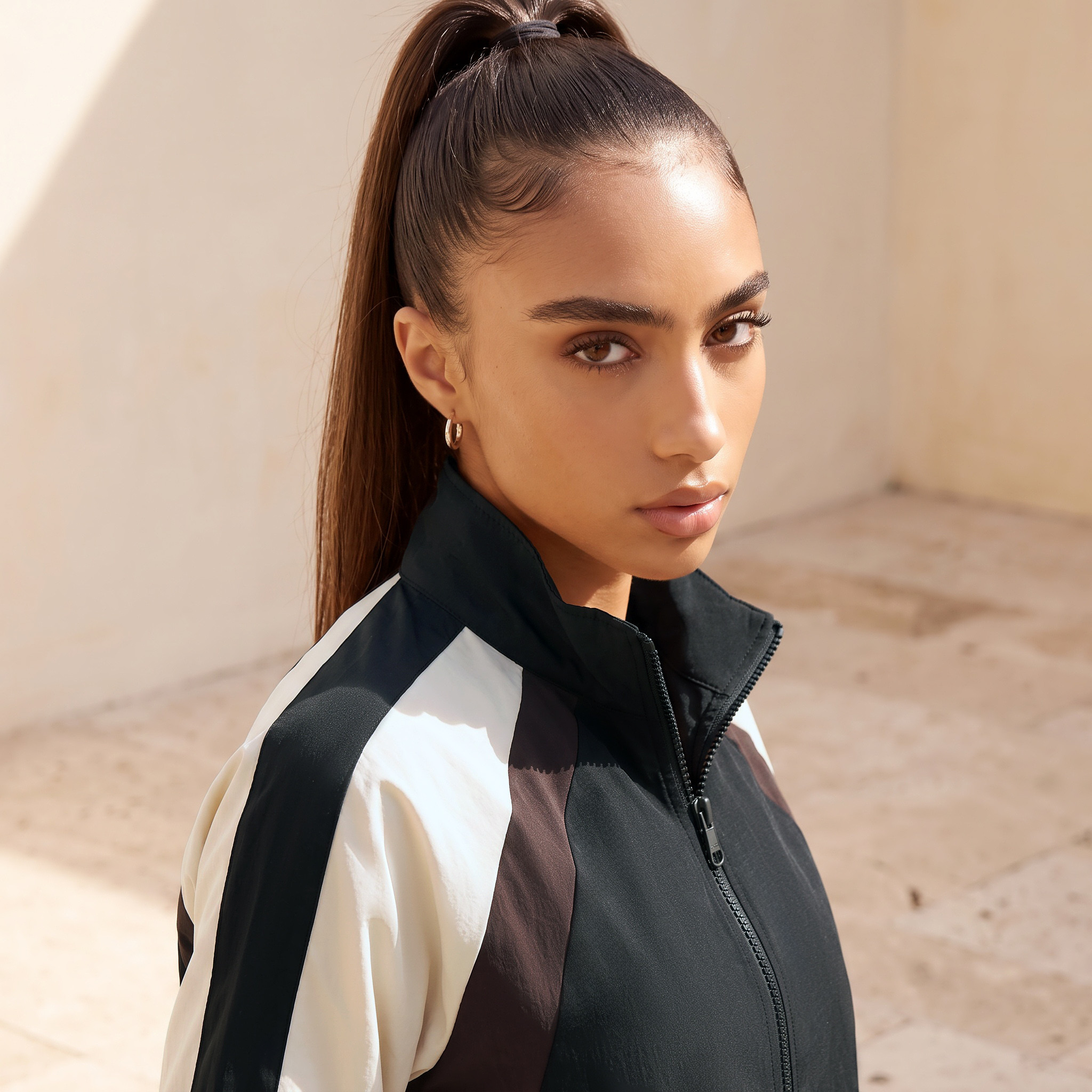 جاكيت رياضي بتصميم ألوان متعددة من كابا-sports-women-clothing-coatsandjackets-jackets-image-5