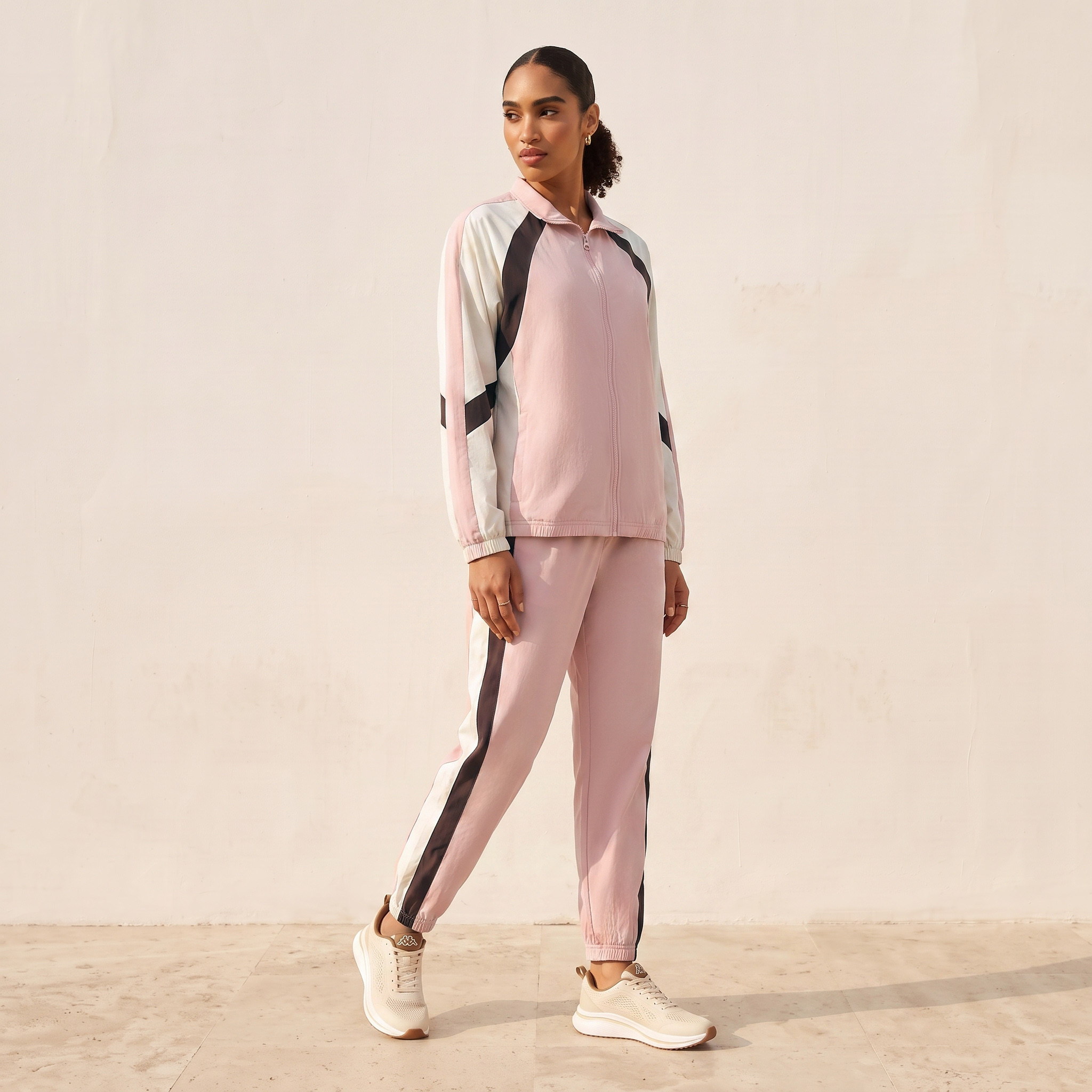 جاكيت رياضي بتصميم ألوان متعددة من كابا-sports-women-clothing-coatsandjackets-jackets-image-2
