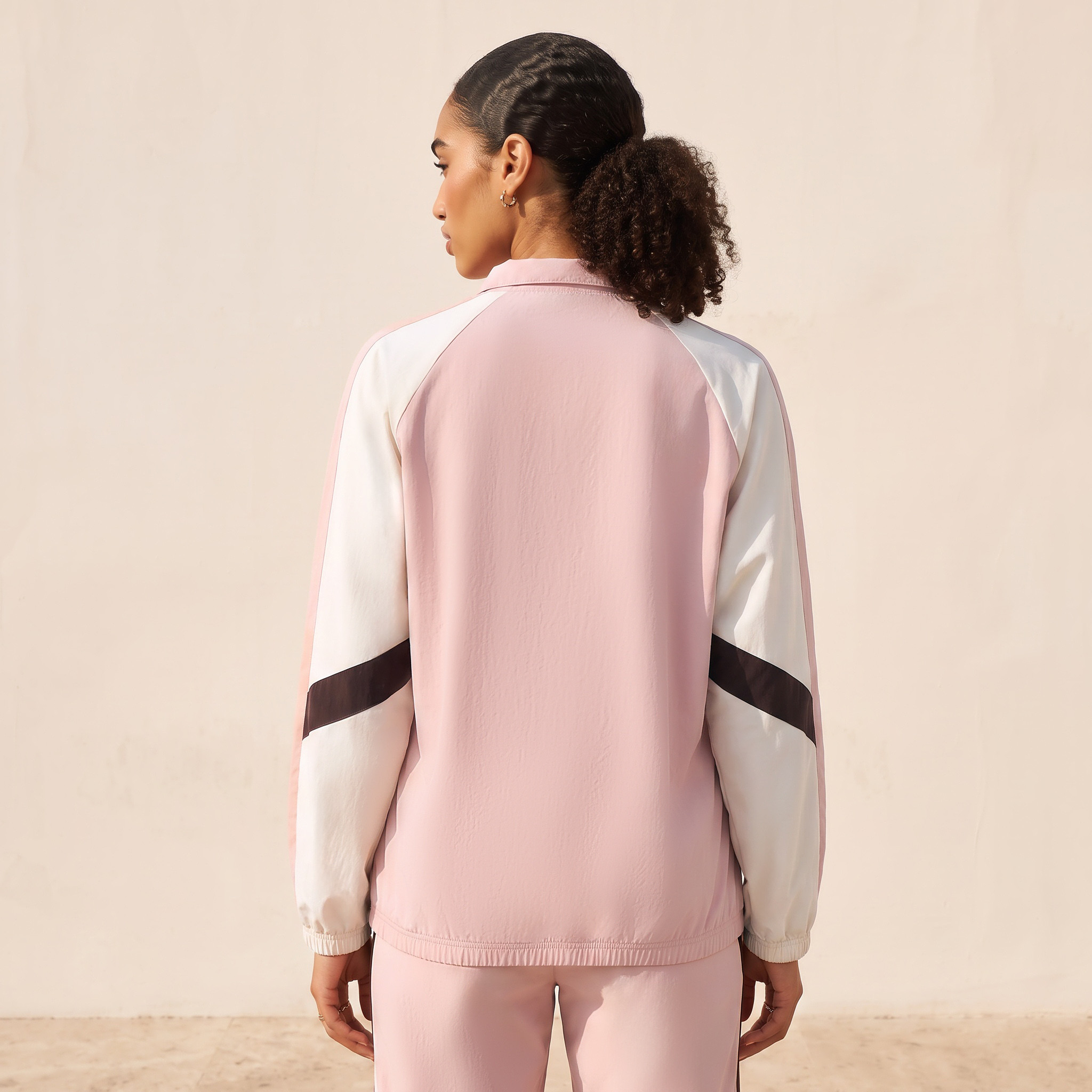 جاكيت رياضي بتصميم ألوان متعددة من كابا-sports-women-clothing-coatsandjackets-jackets-image-3