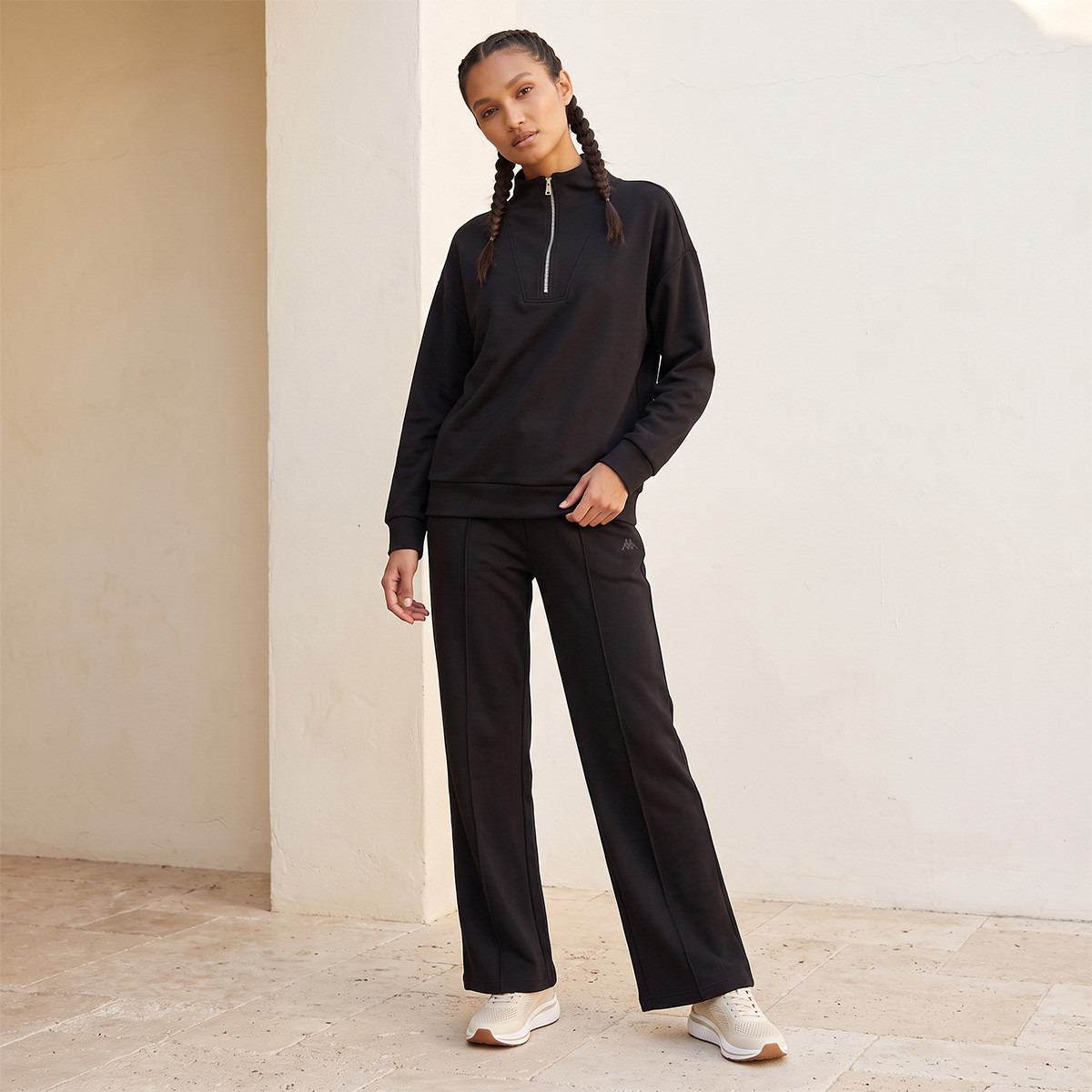 Kappa 2 Way Stretch Sweatshirt-women-clothing-hoodiesandsweatshirts-sweatshirts-image-2