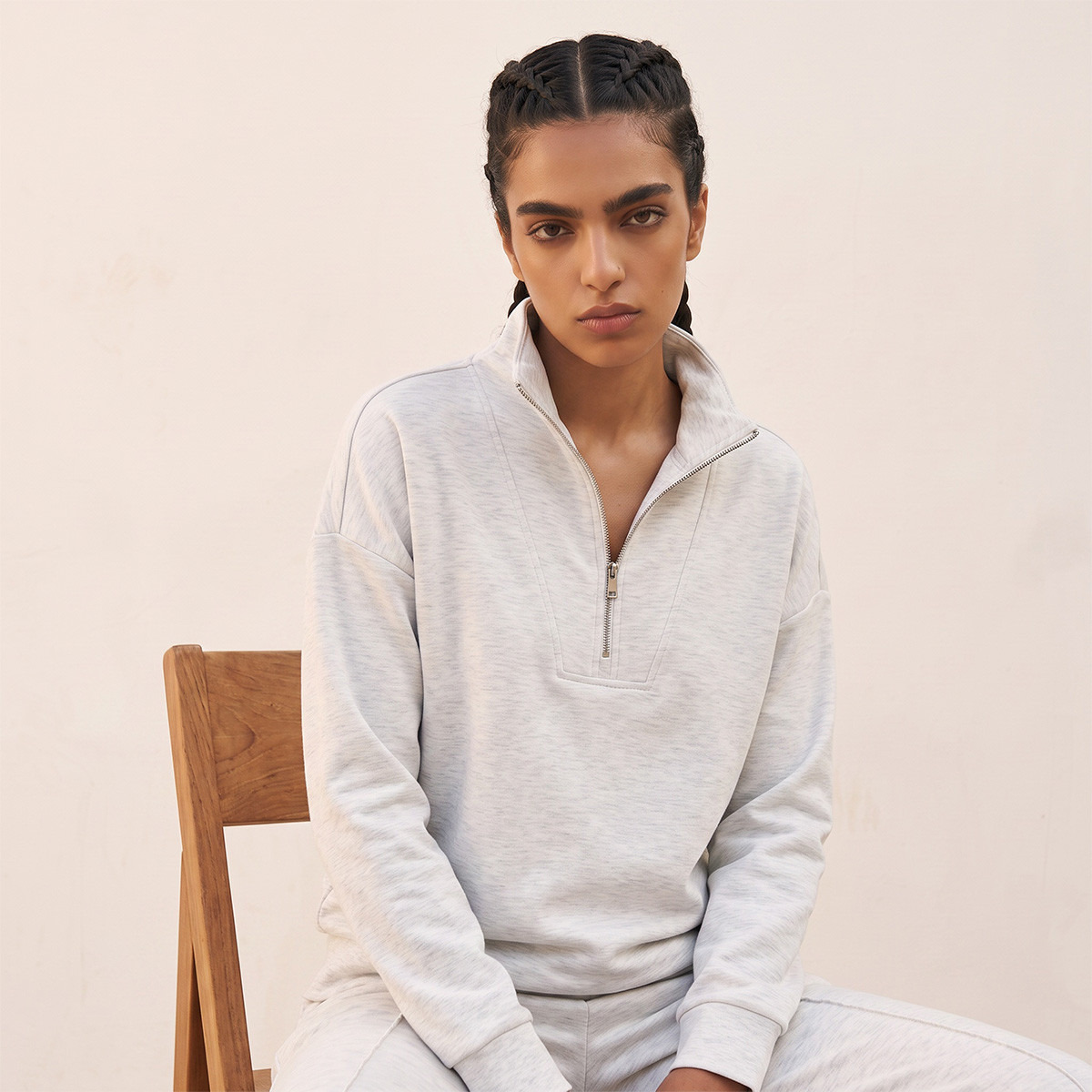 سويت شيرت بملمس ناعم من كابا-women-clothing-hoodiesandsweatshirts-sweatshirts-image-4