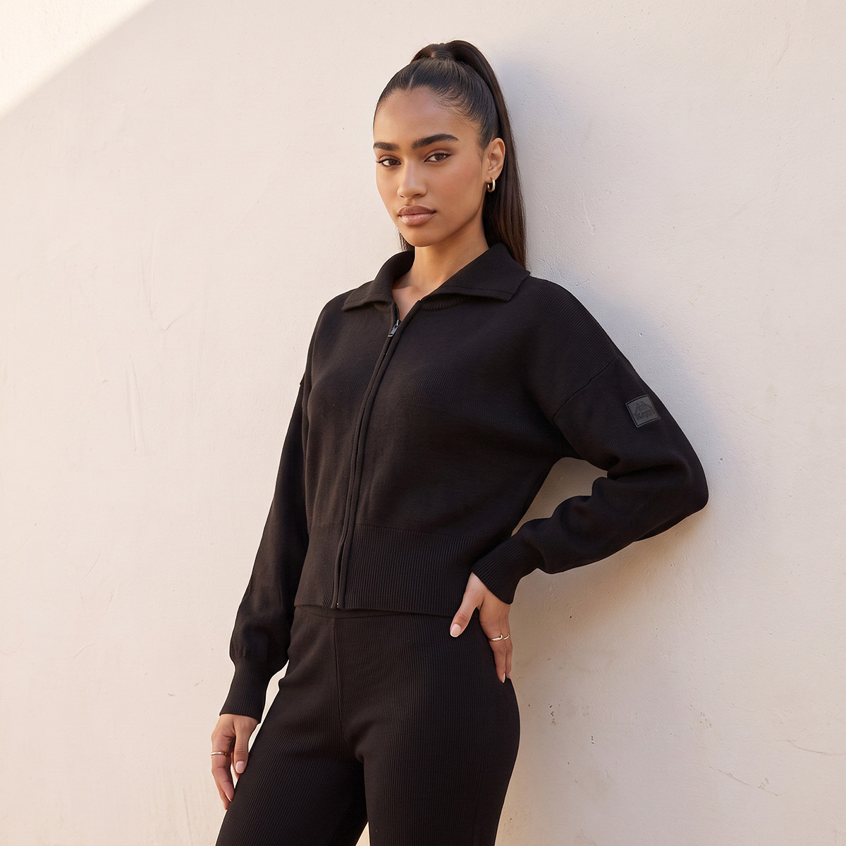 جاكيت بارز الملمس بسحاب إغلاق من كابا-sports-women-clothing-coatsandjackets-jackets-image-1