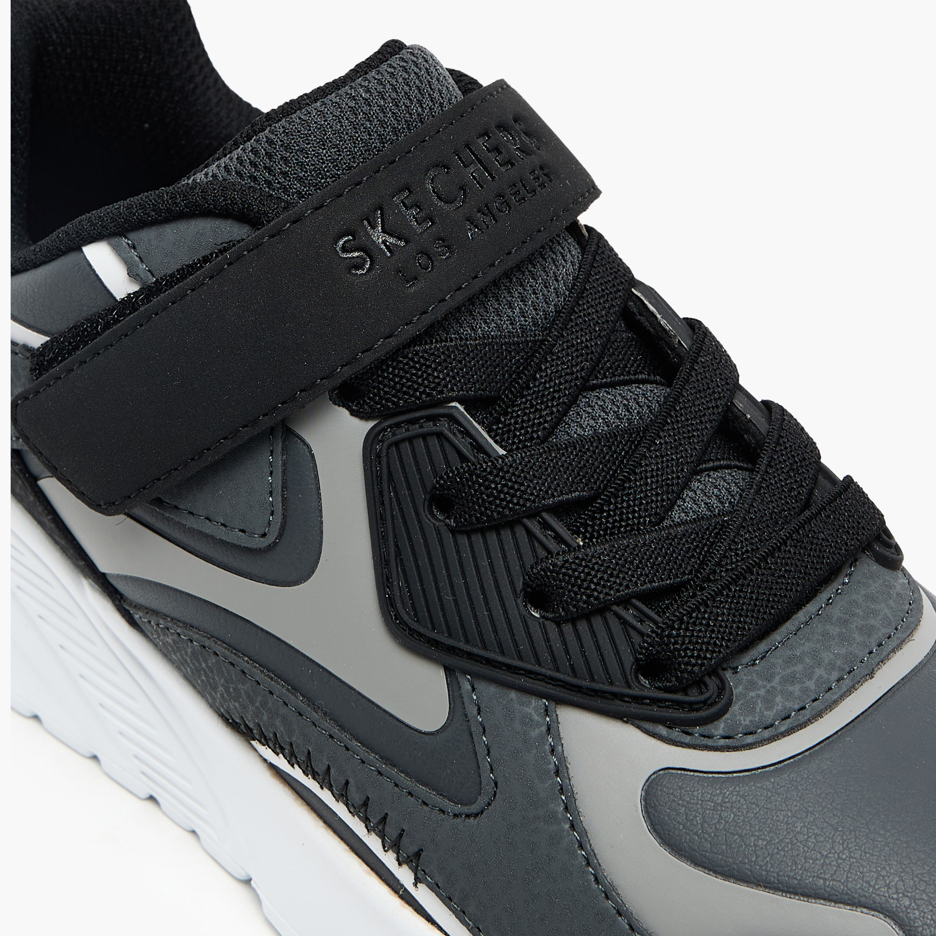 Skechers Boys Uno Lite Hook & Loop Sneakers 403645L | OE-boys-shoes-sneakers-image-4