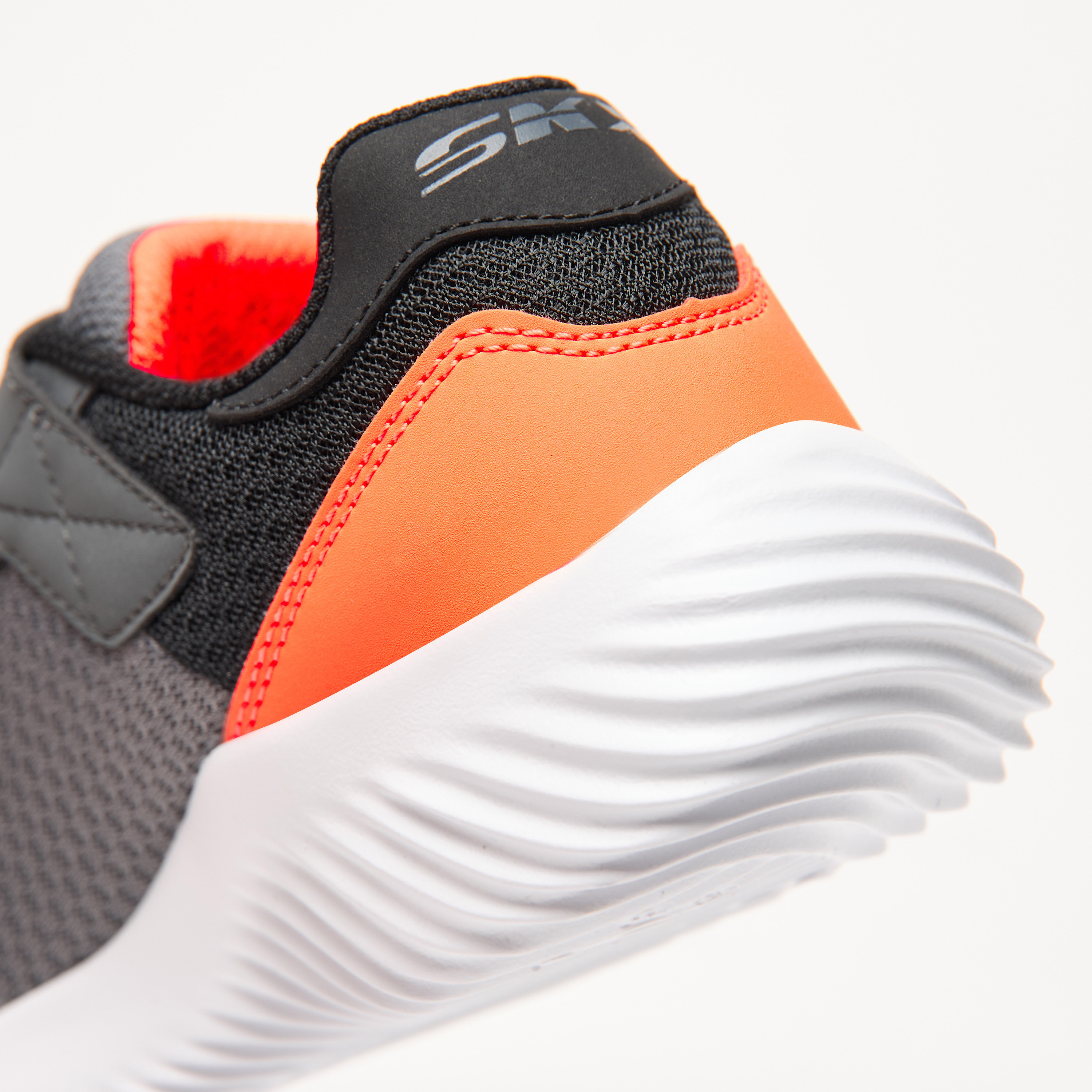 سنيكرز من سكيتشرز للاولاد باوندر ذو هوك وحلقة 403908L | OE-boys-shoes-sneakers-image-18