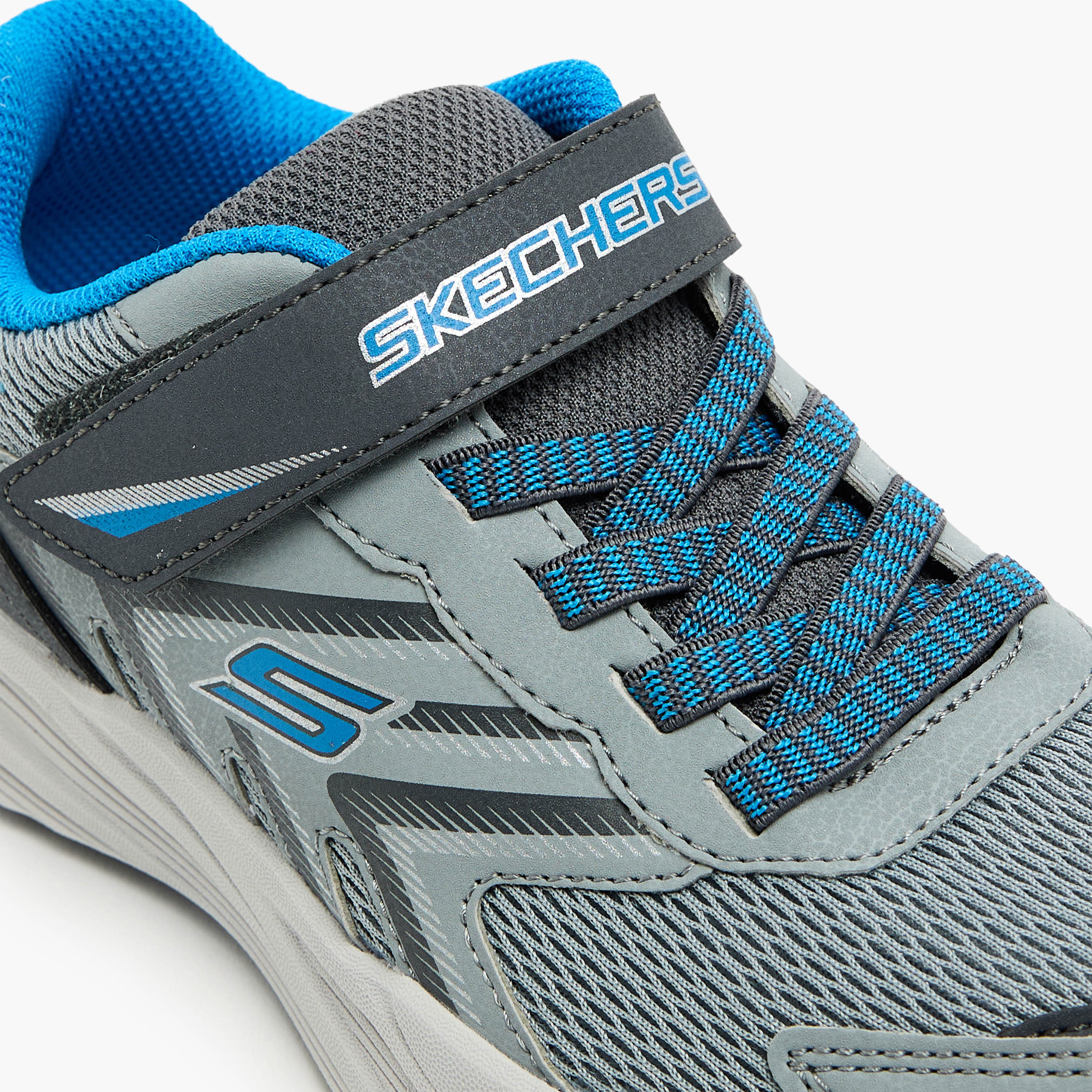 حذاء جري بنعل مبطّن وشريط إغلاق ميكروسبيك تريد للأولاد من سكتشرز-boys-shoes-sneakers-image-6
