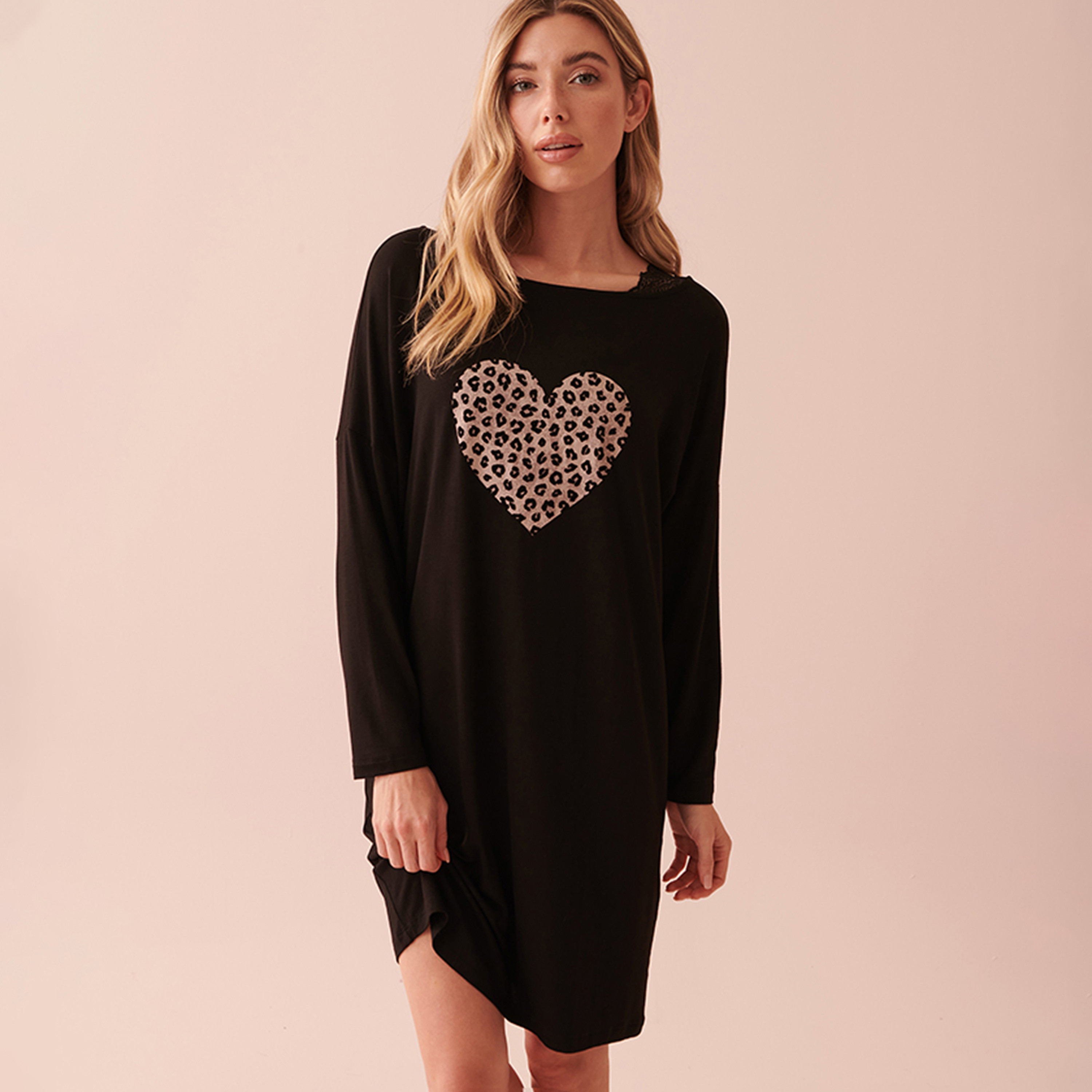 La Vie En Rose Women's Printed Round Neck Long Sleeve Nightgown-women-clothing-nightwear-nighties-image-1