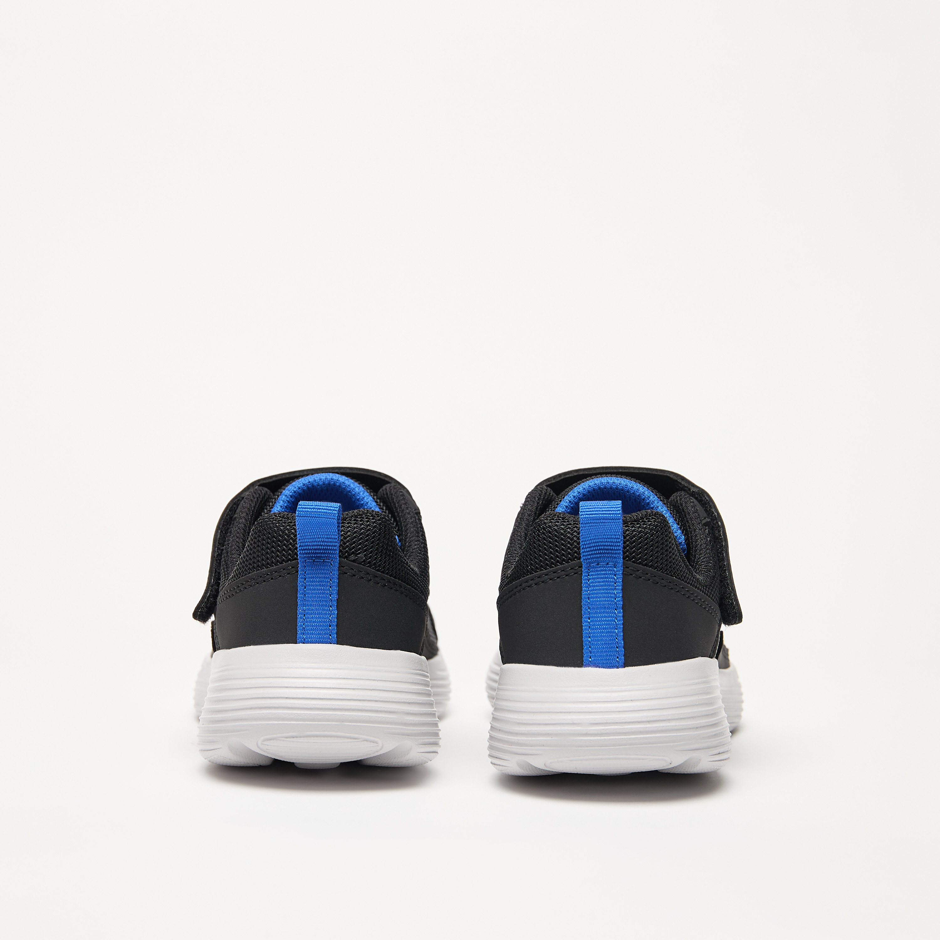 حذاء جري بنعل مبطّن وشريط إغلاق جو رن 400 ڤي 2 للأولاد من سكتشرز-boys-shoes-sneakers-image-6