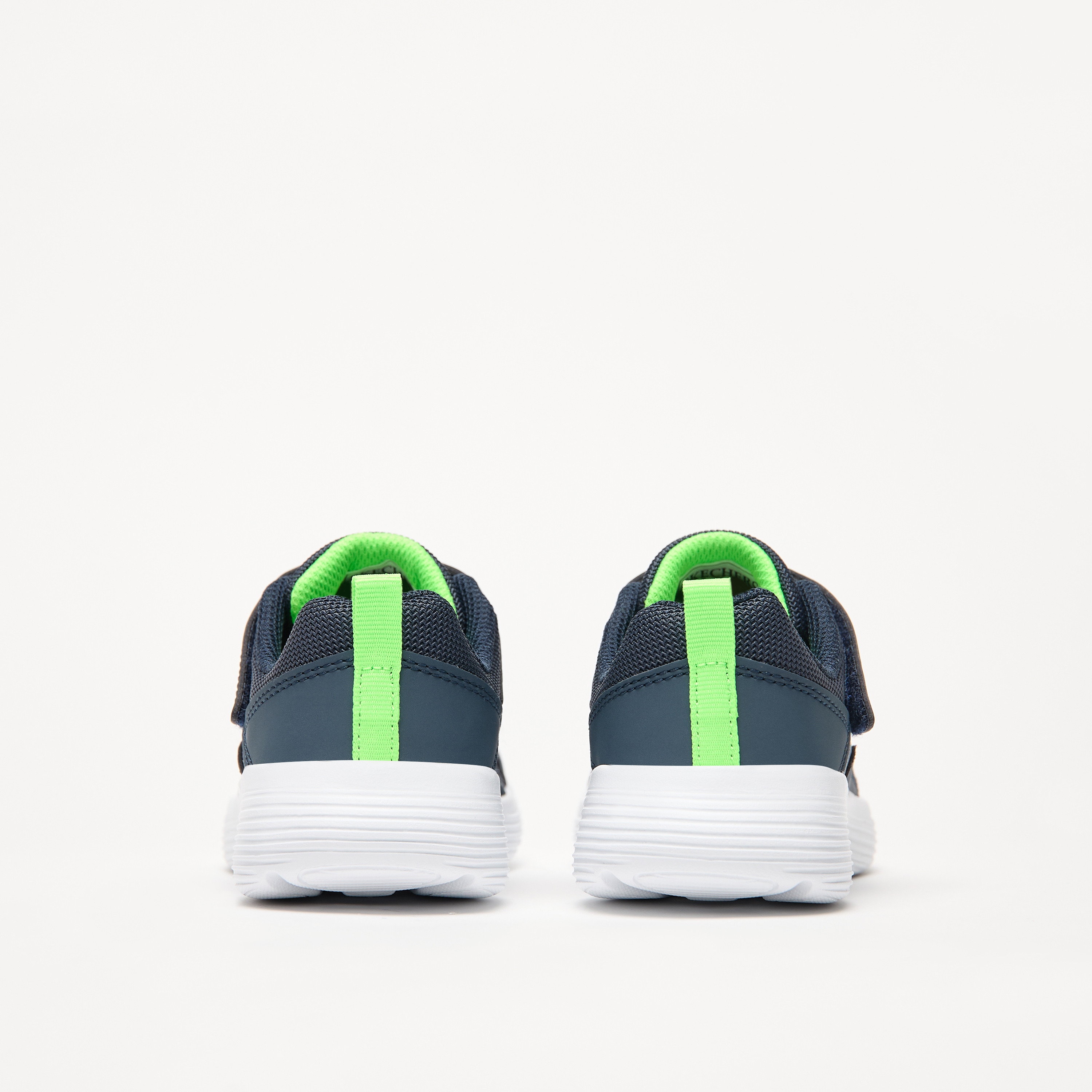 حذاء جري بنعل مبطّن وشريط إغلاق جو رن 400 ڤي 2 للأولاد من سكتشرز-boys-shoes-sneakers-image-21
