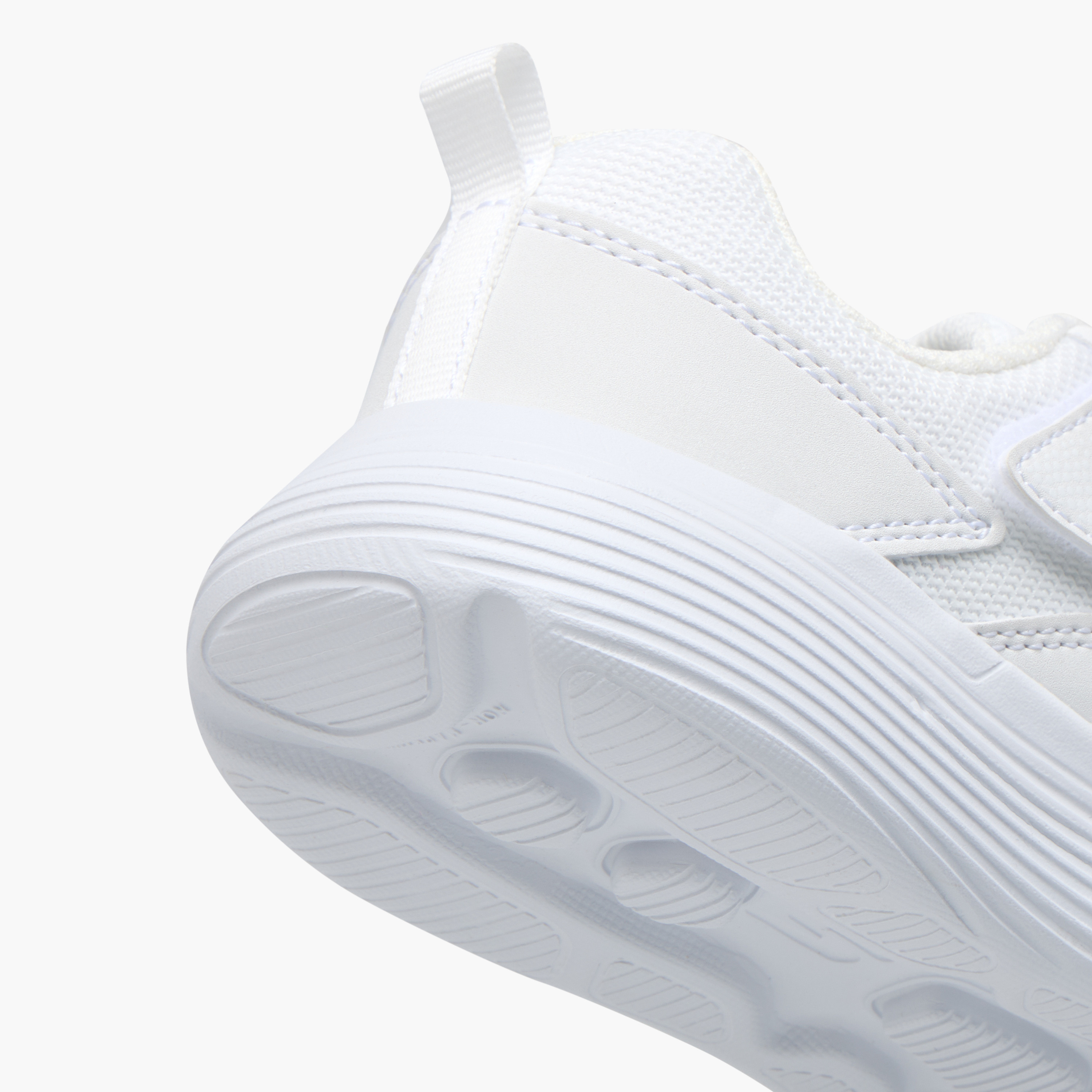 حذاء الجري Skechers Go Run 400 V2 برباط للأطفال 405094L | عمر الفاروق-boys-shoes-schoolshoes-image-5