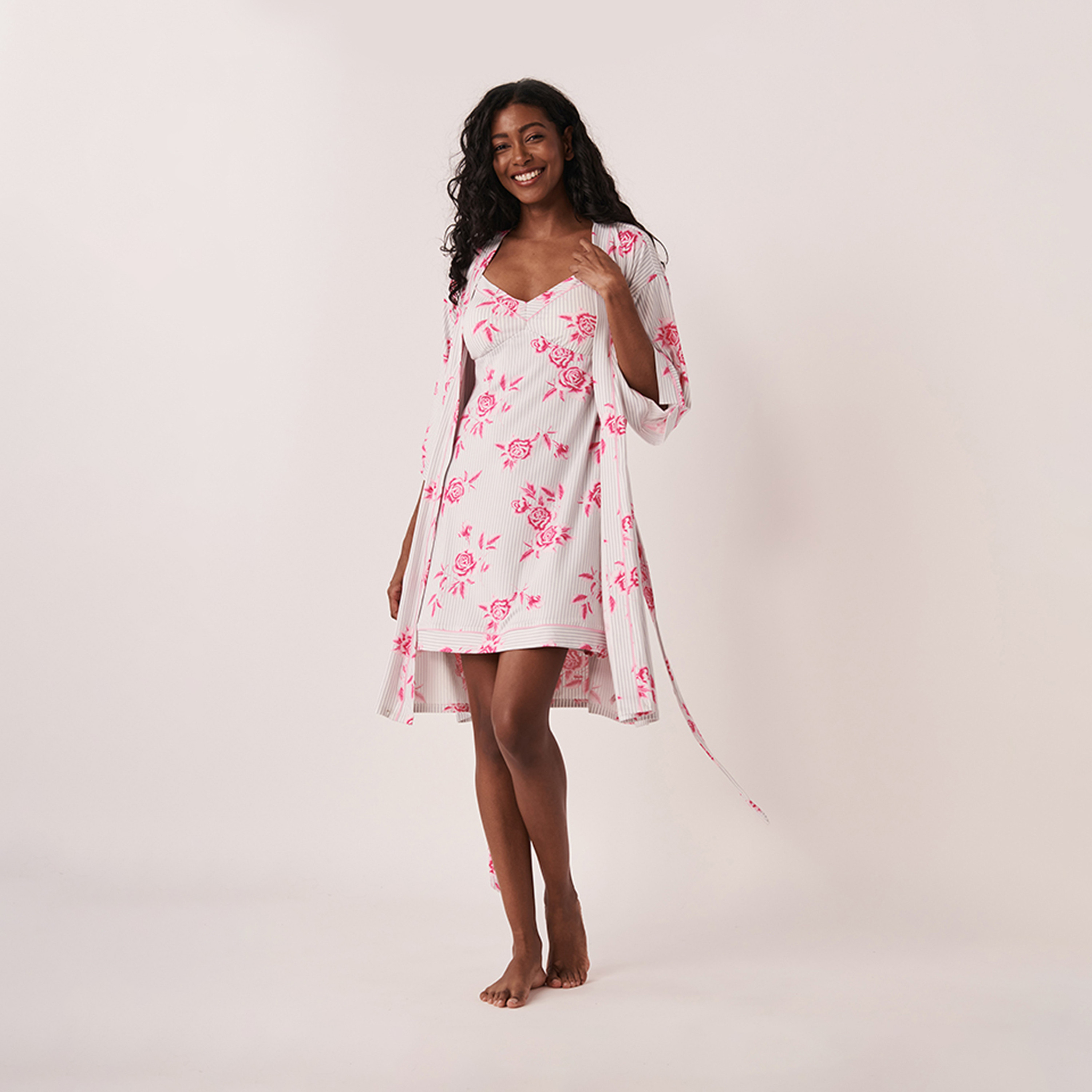 لافي إن روز-  ملابس نوم زهري بأكمام قصيرة بدون أكمام وياقة على شكل حرف V-women-clothing-nightwear-nighties-image-1