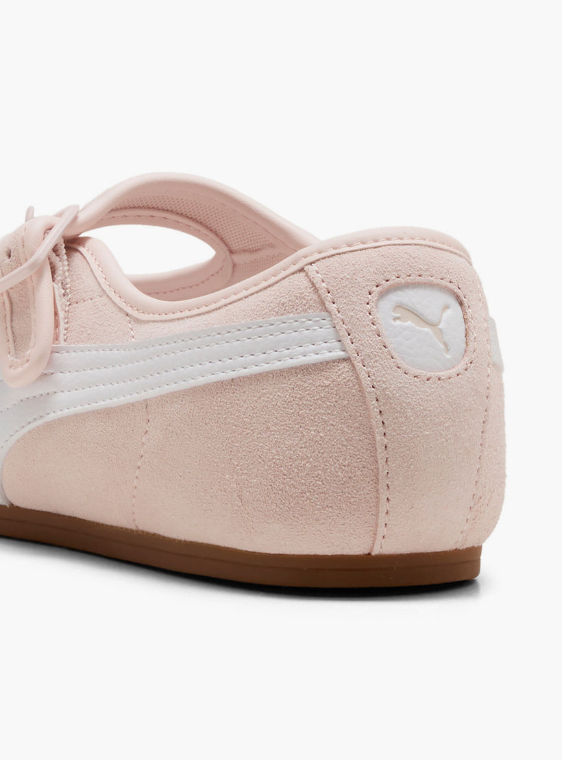حذاء سنيكرز كاحل جلد تاكليت للنساء من بوما-sports-women-shoes-image-3