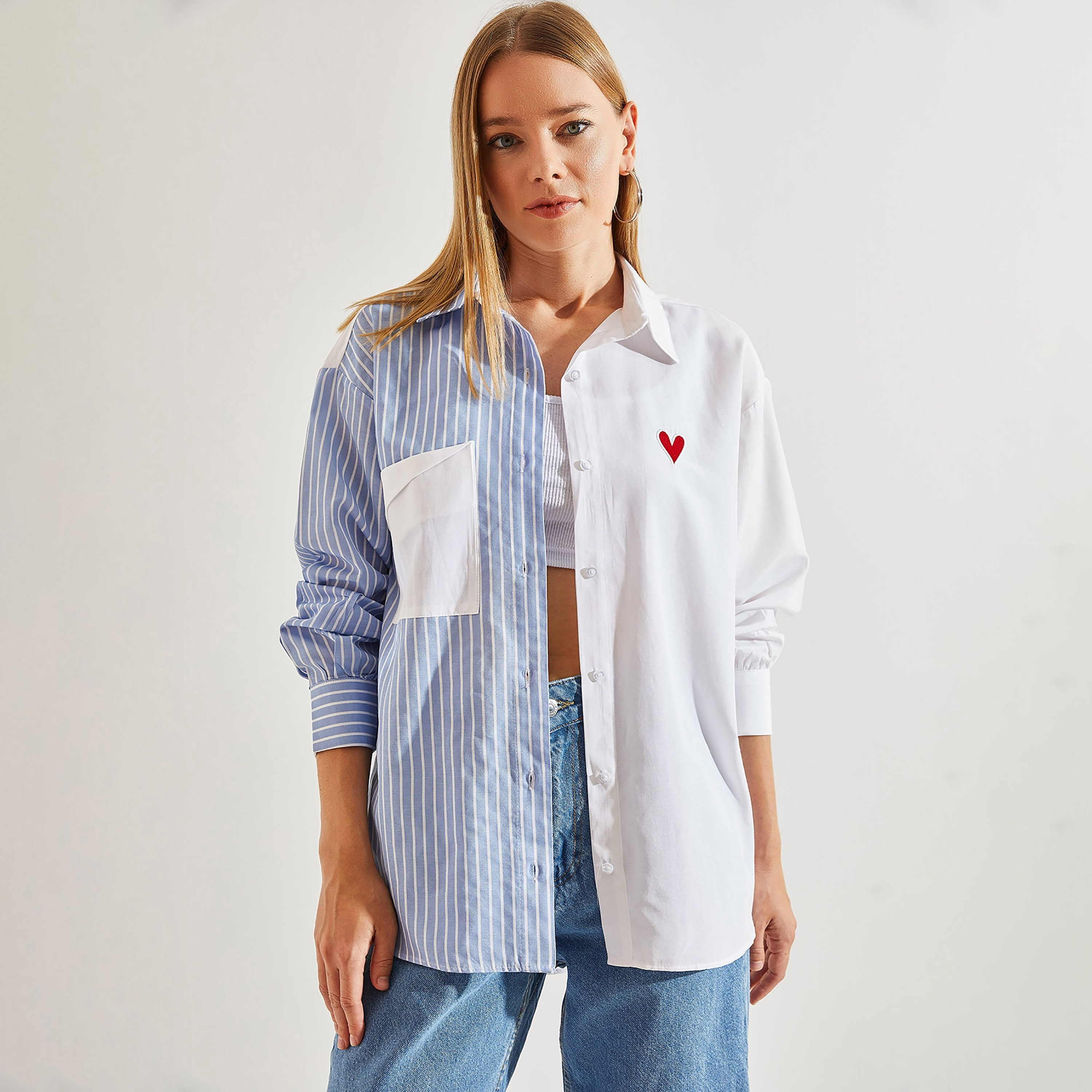 قميص نسائي أزرق وأبيض مقصوص ومخيط من بيانكو لوتشي-women-clothing-shirtsandblouses-shirts-image-1