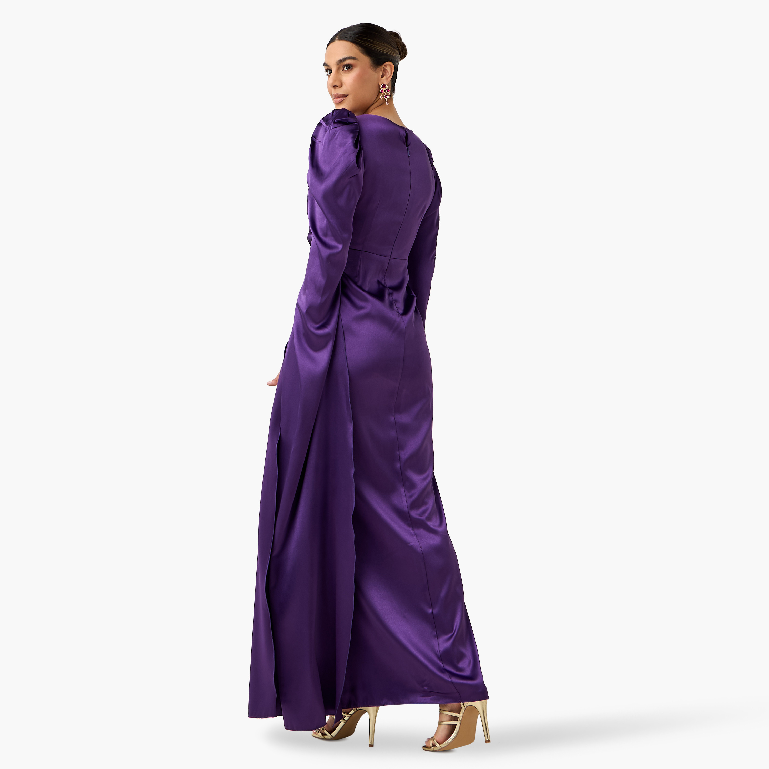فستان بياقة مستديرة وتفاصيل درابيه وأكمام كيب من جولدن أبل-women-clothing-dresses-image-3